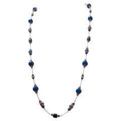 Quarzo, agata, kianite, cristallo di rocca, diamanti, corallo, collana in oro e platino