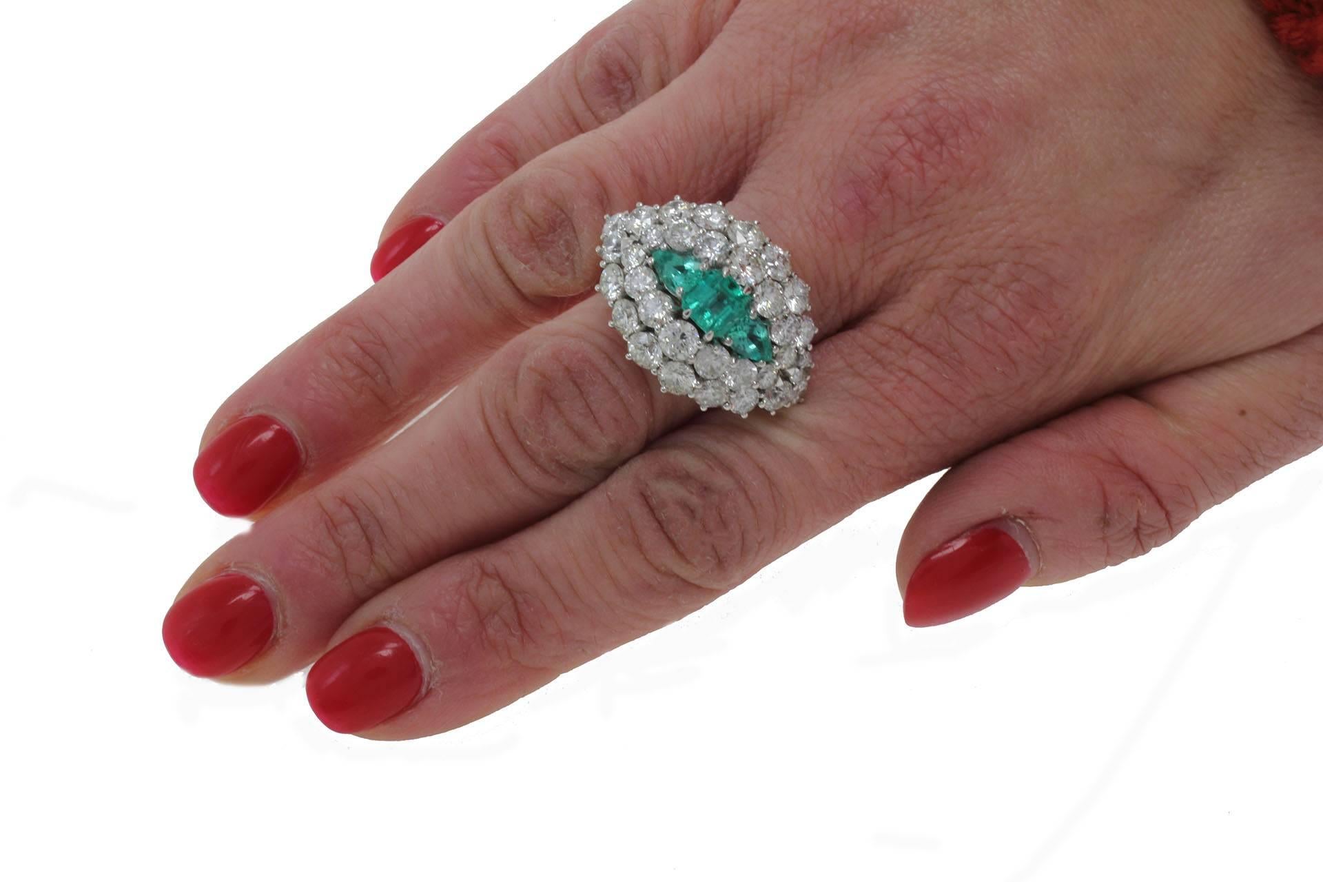 Mixed Cut 6, 03 carat Diamond 1, 85 carat Emerald Gold Ring