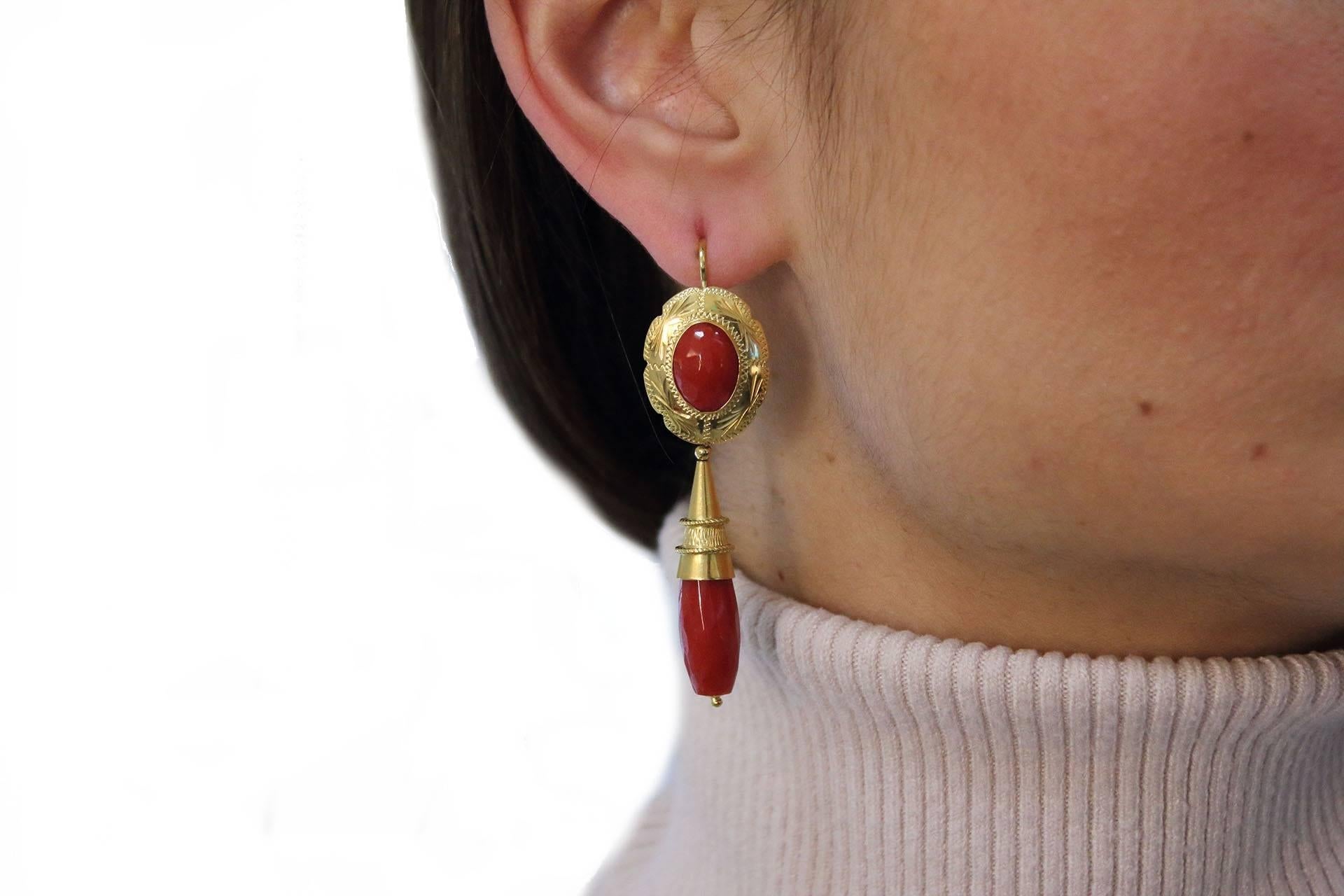 Luise Coral Gold Earrings In Good Condition In Marcianise, Marcianise (CE)