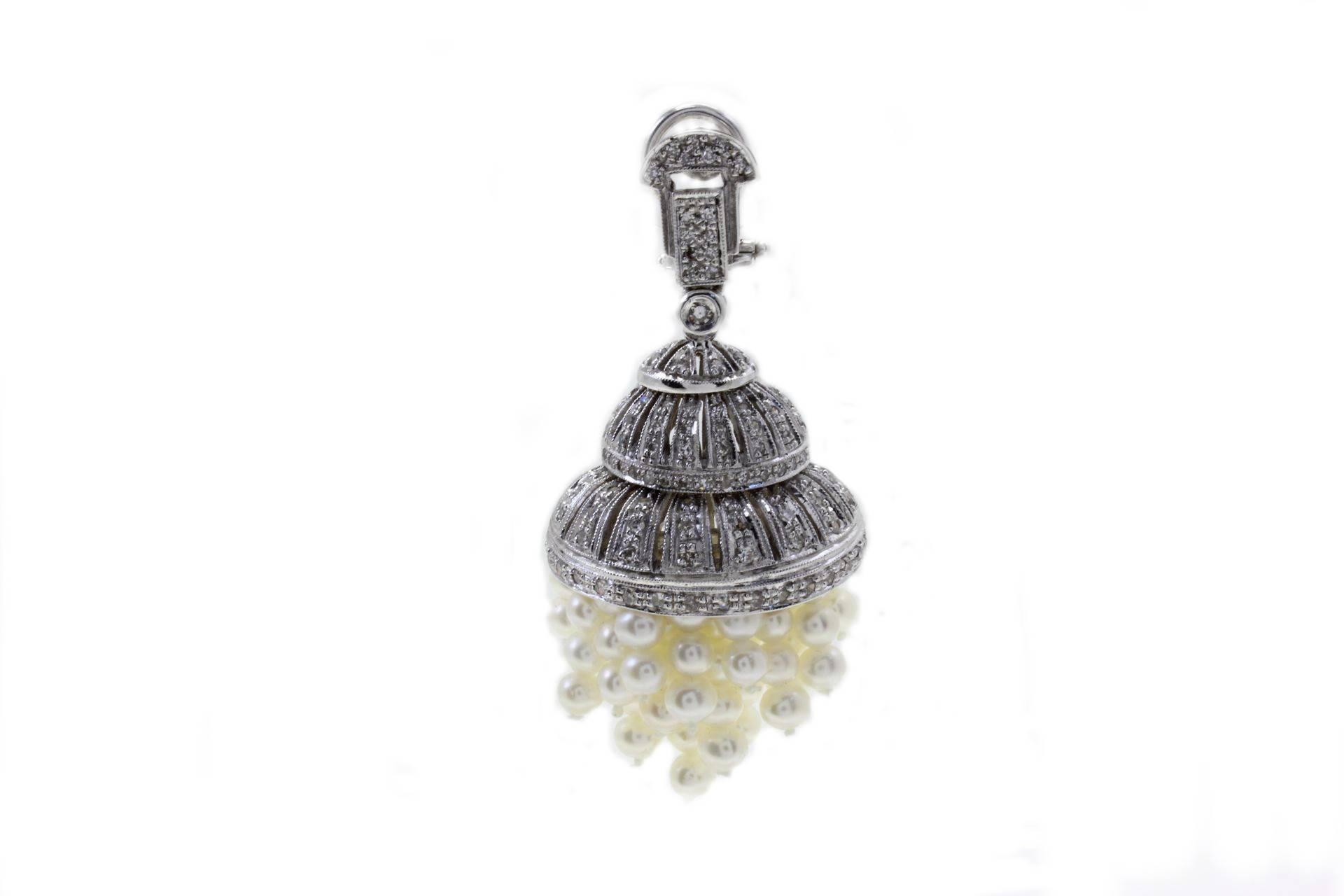 Diamonds Pearls Chandelier Gold Earrings In Good Condition In Marcianise, Marcianise (CE)