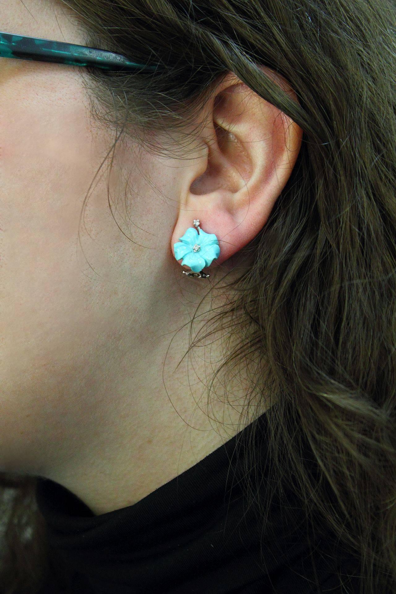 Retro  Daisy Turquoise Diamond Earrings