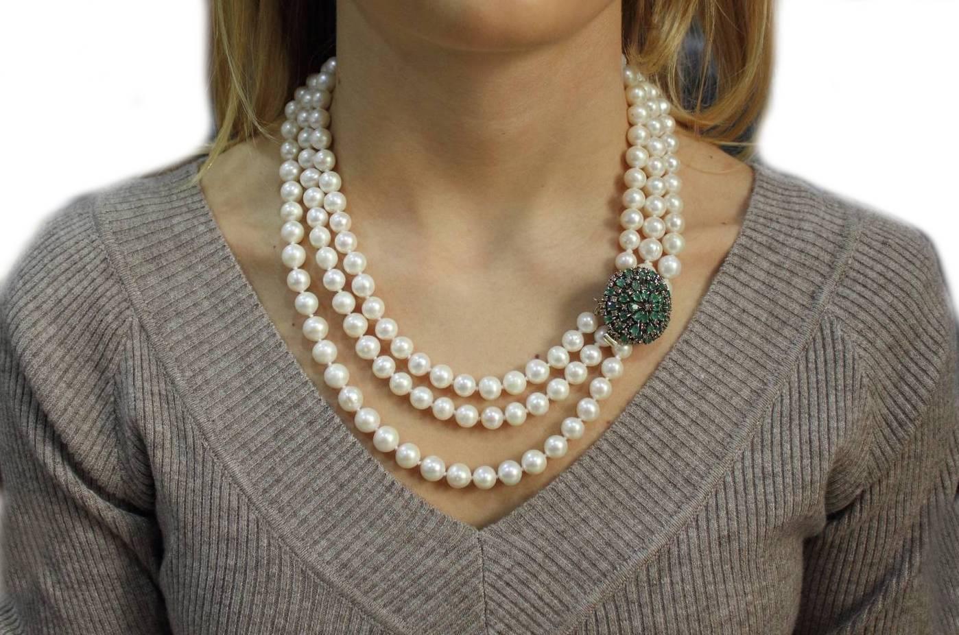 ct 1, 14 Diamonds & ct 5, 76 Emeralds sea Pearls Multi-Strand Gold Necklace In Good Condition In Marcianise, Marcianise (CE)