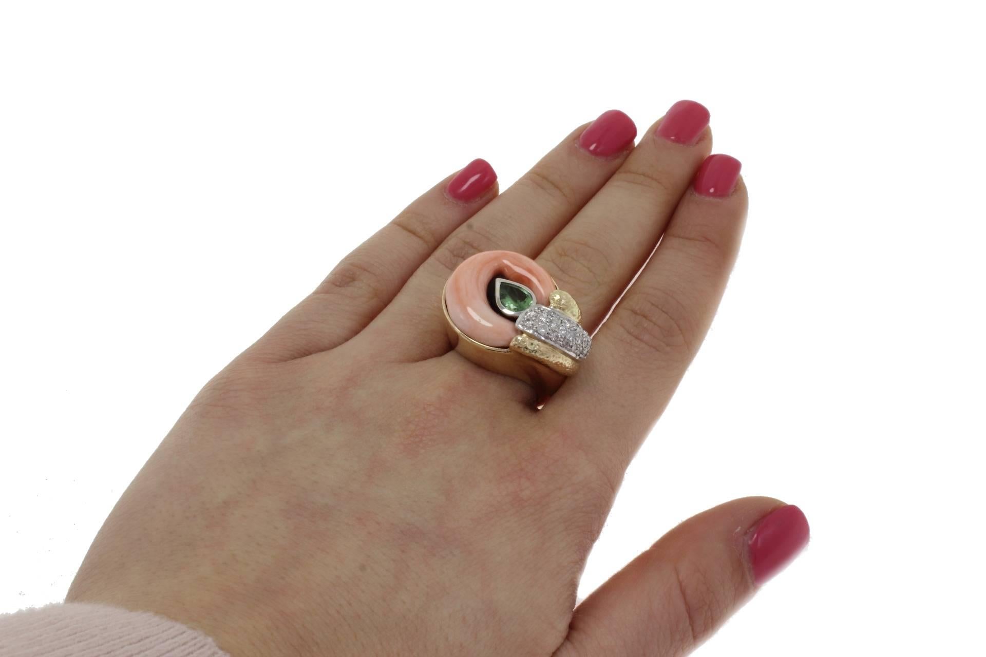 Diamanten Tsavorit Onyx Koralle Mode Gold Ring im Zustand „Gut“ im Angebot in Marcianise, Marcianise (CE)