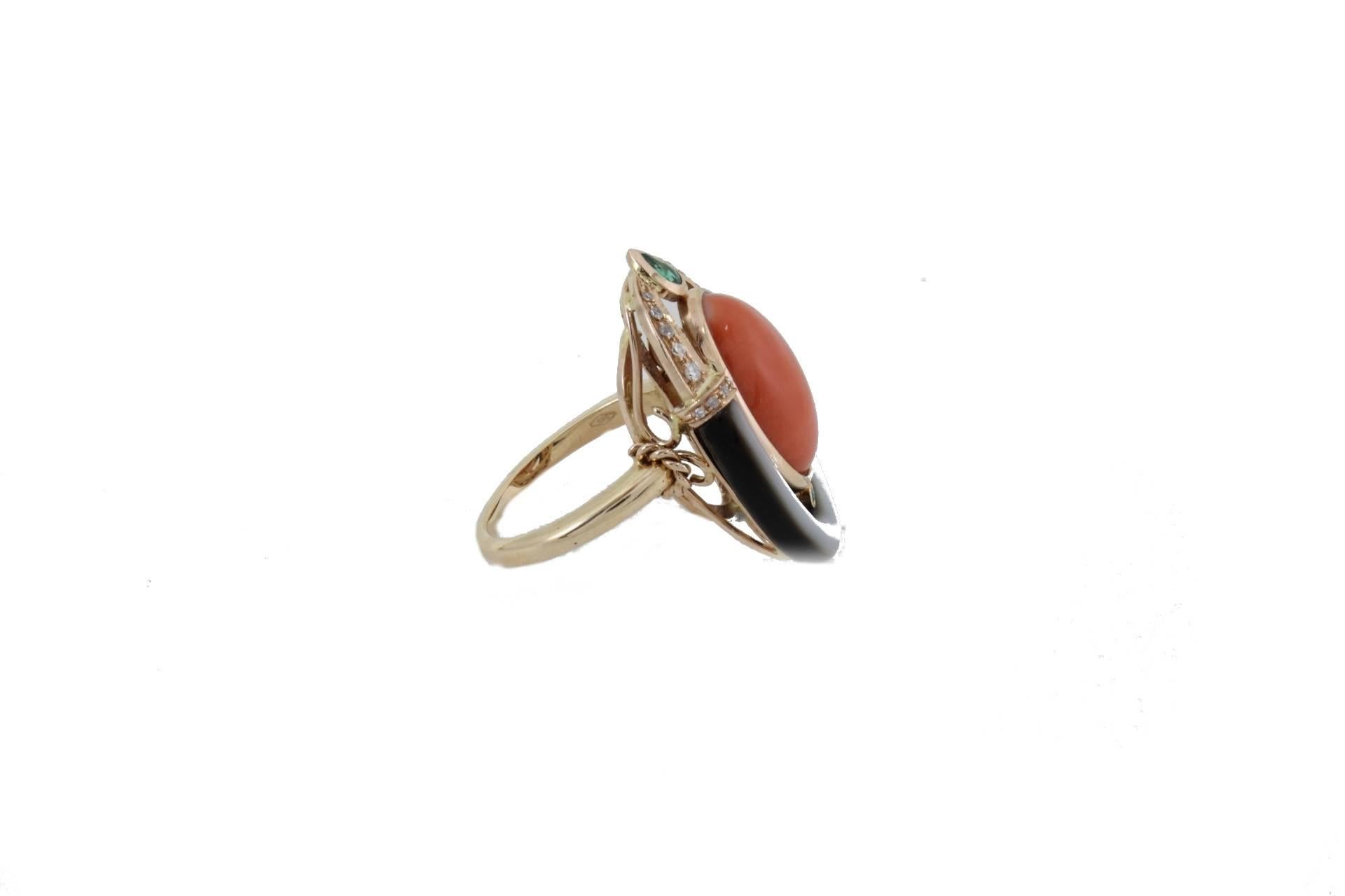  Diamonds Emerald Mother-of-Pearl Coral Fashion Gold Ring In Good Condition In Marcianise, Marcianise (CE)
