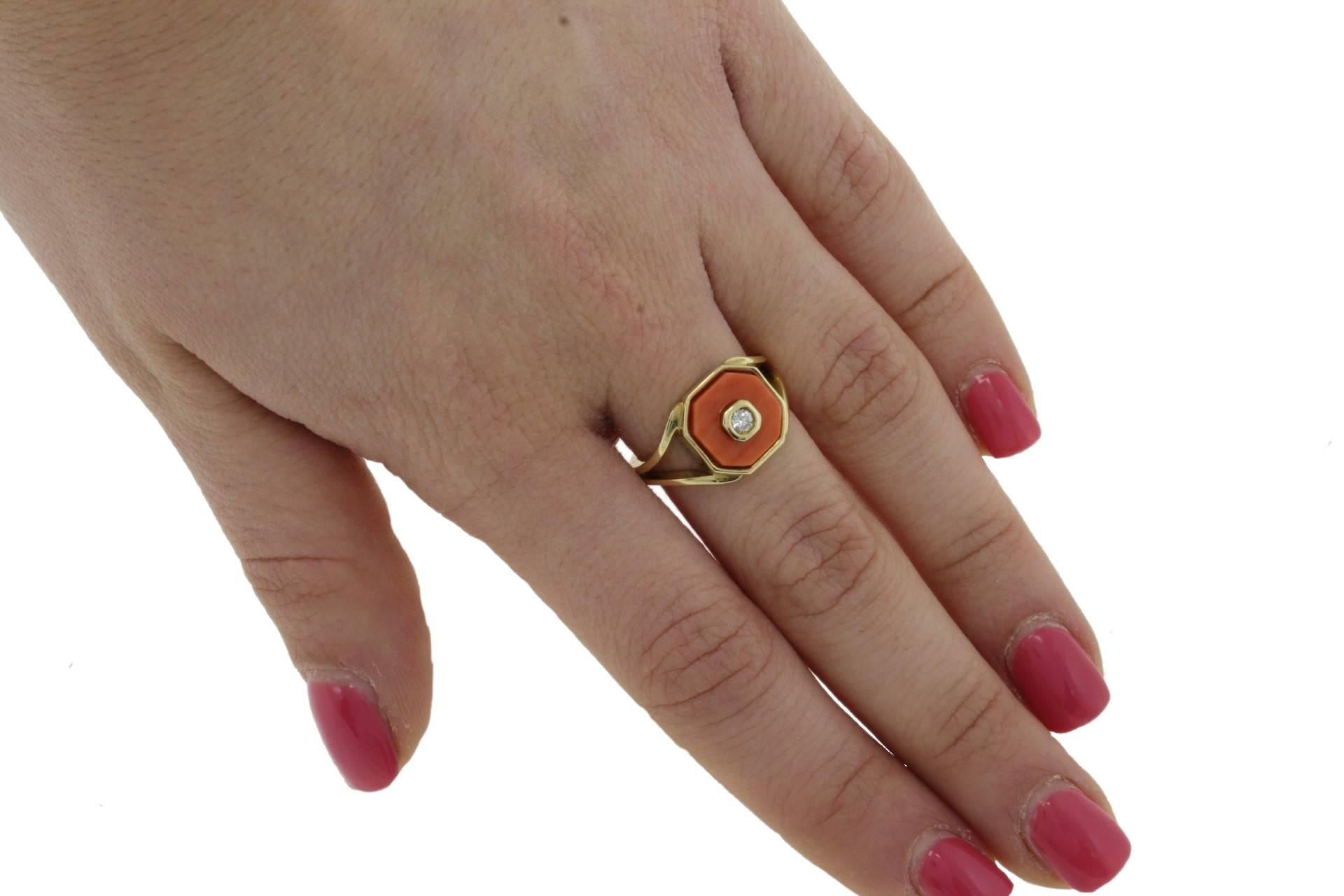  Diamond Coral 18 kt Gold Signet Ring 2
