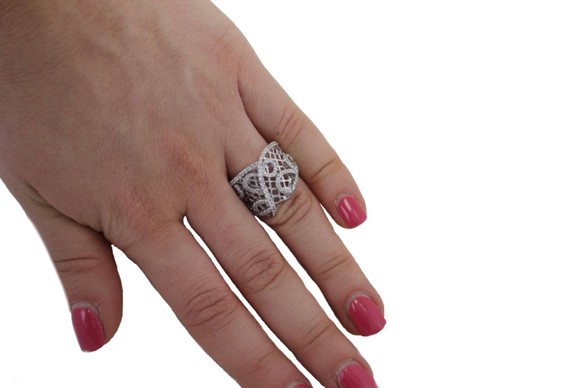 1, 22 carats  Bague cocktail en or 18 carats avec diamants Bon état - En vente à Marcianise, Marcianise (CE)