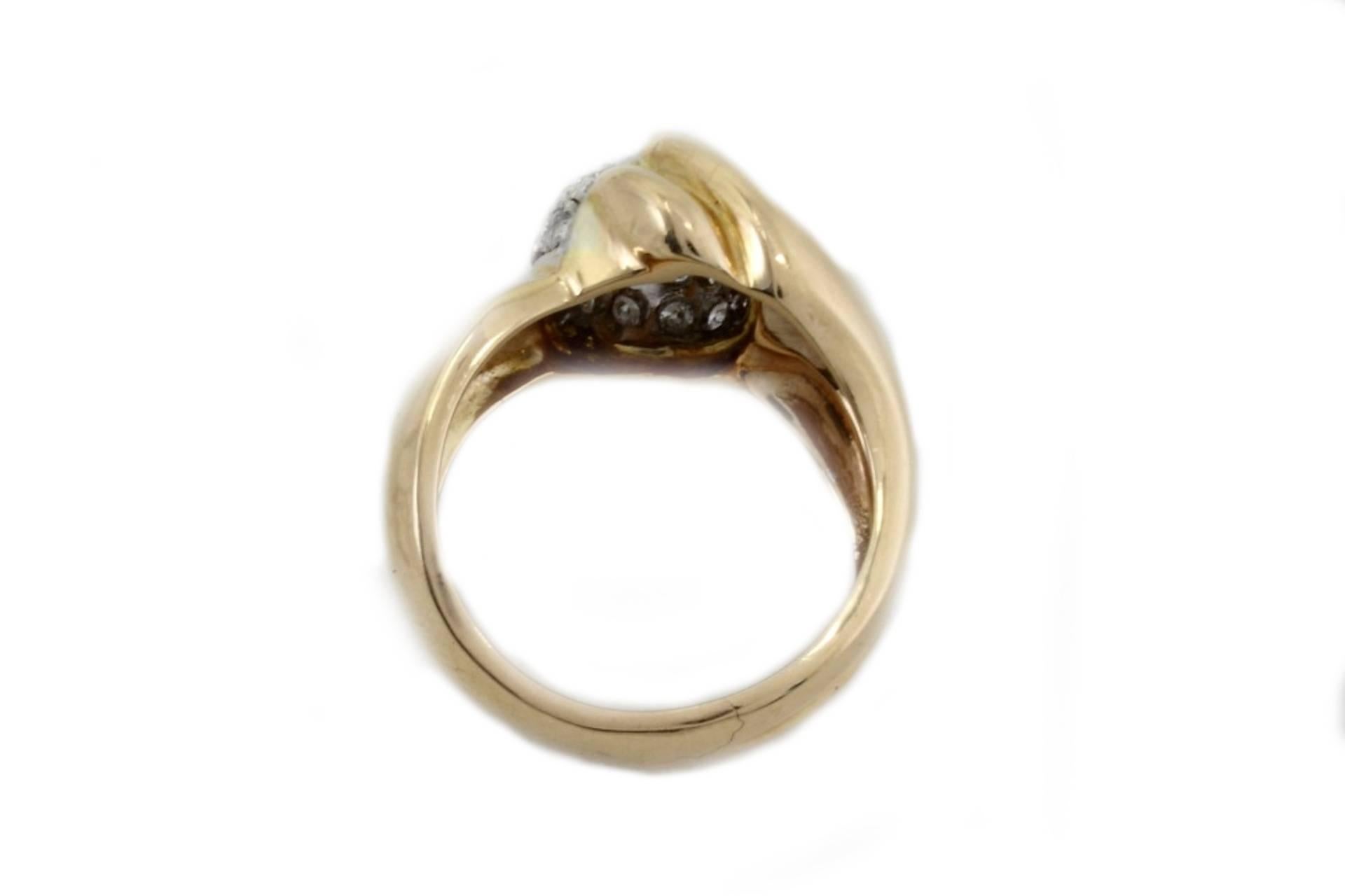 ct 1, 10 Diamonds Gold Cluster Ring In Good Condition For Sale In Marcianise, Marcianise (CE)