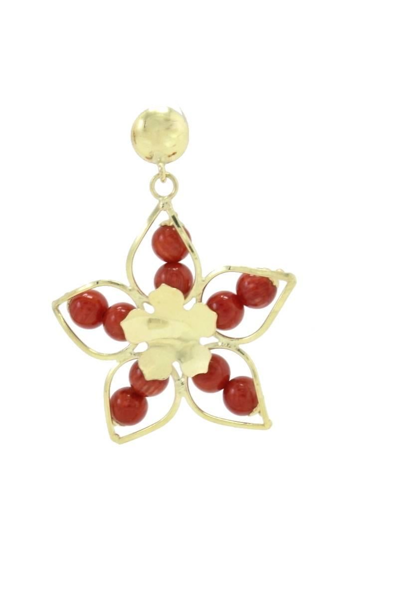 Mixed Cut Red Ebony Spheres, Flower Shape 18K Yellow Gold Dangle Earrings For Sale