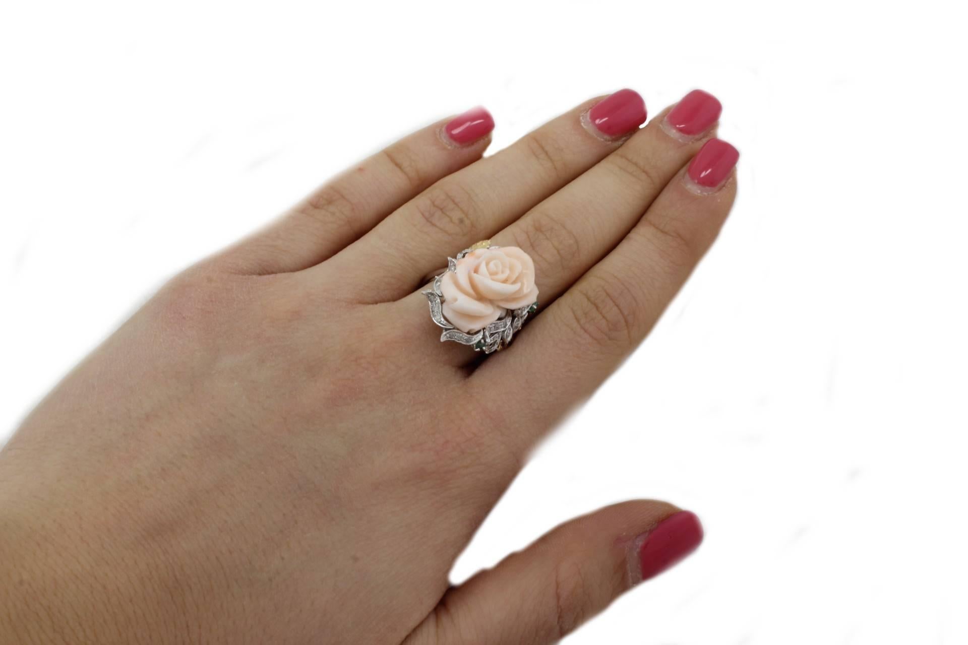 Women's  Coral Diamond Emerald Sapphire Gold Ring