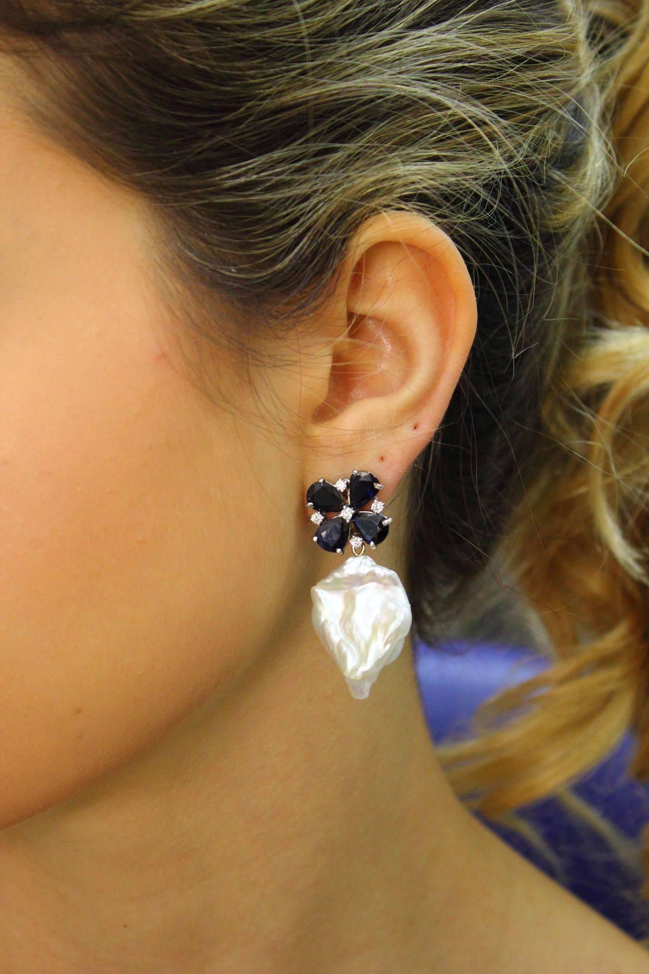 Sapphire Diamond Gold Earrings In Good Condition In Marcianise, Marcianise (CE)