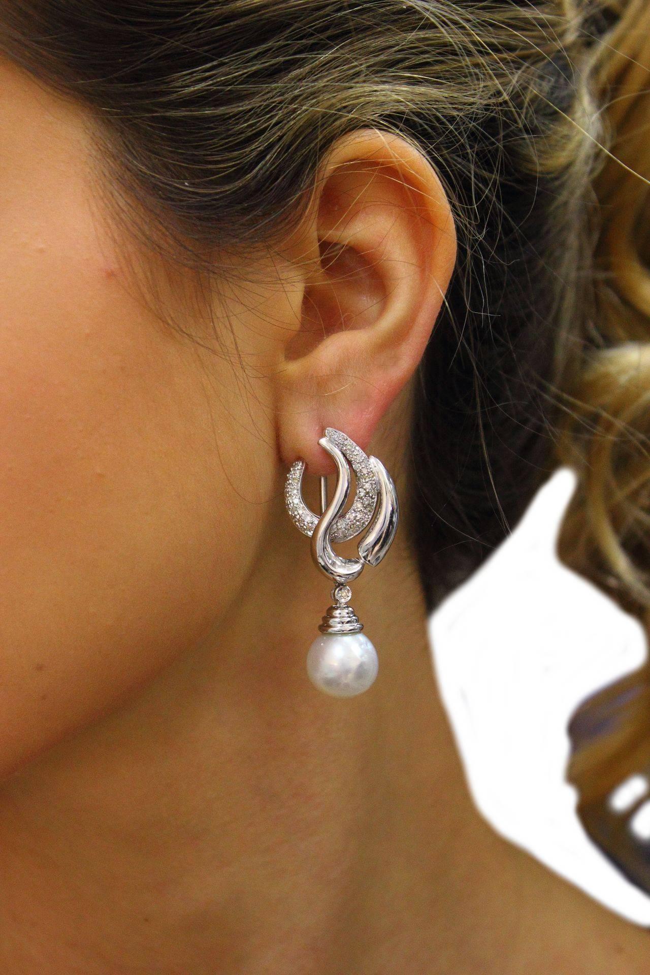 Luise Pearl Diamond Gold Dangle Earrings In Good Condition In Marcianise, Marcianise (CE)