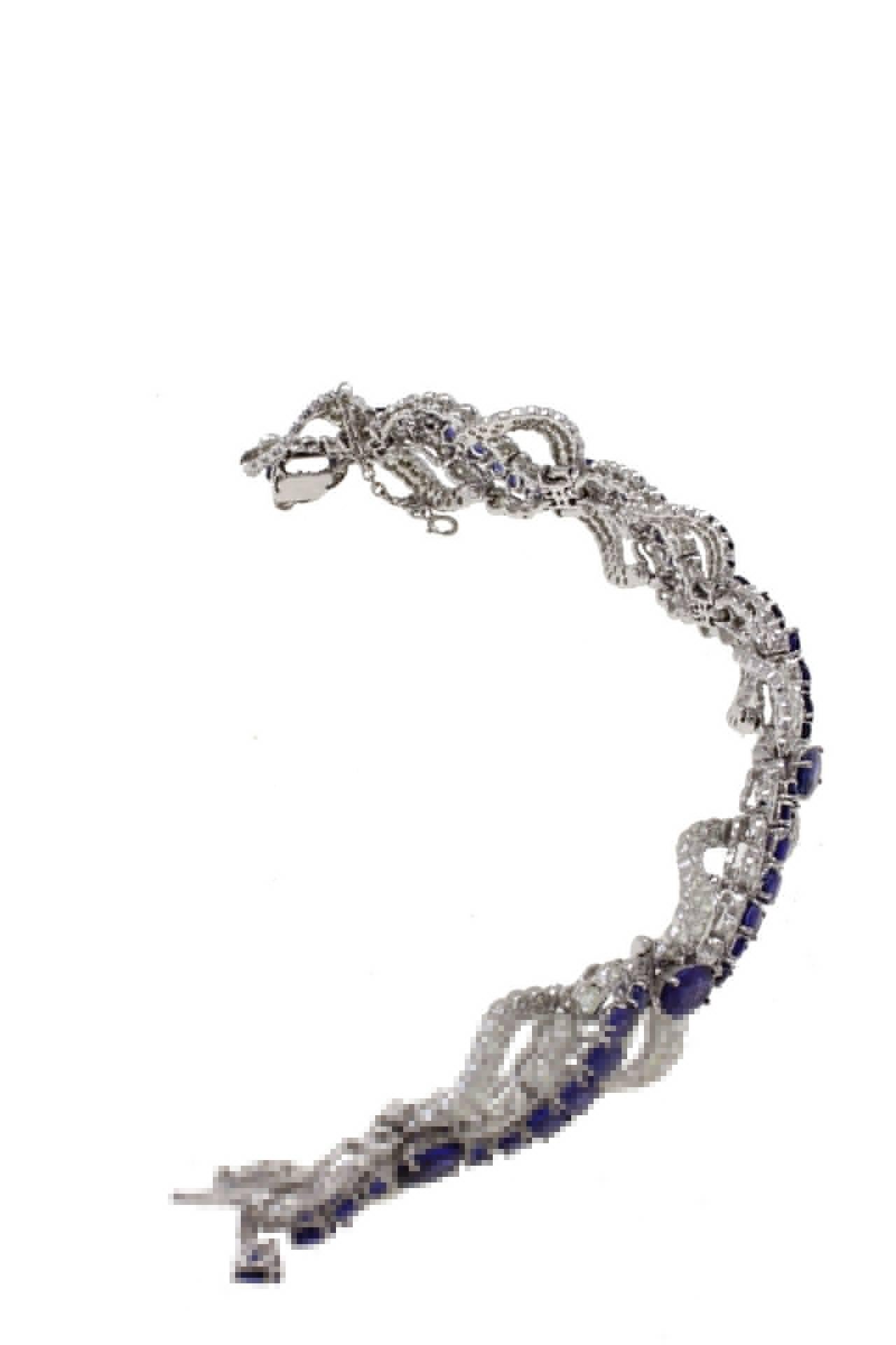 Mixed Cut c 17, 95 Sapphire and ct 9, 85 Diamond Gold Clamper Bracelet For Sale
