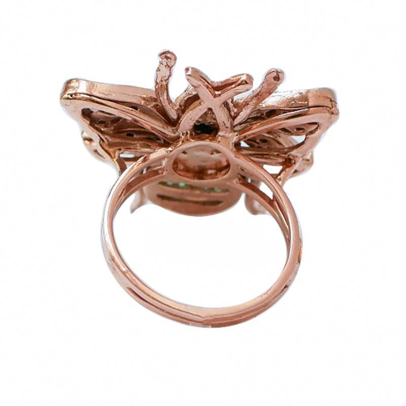 Rétro Smeraldi, diamanti, tsavorite, oro rosa e argento Forma della mosca  Anello. in vendita