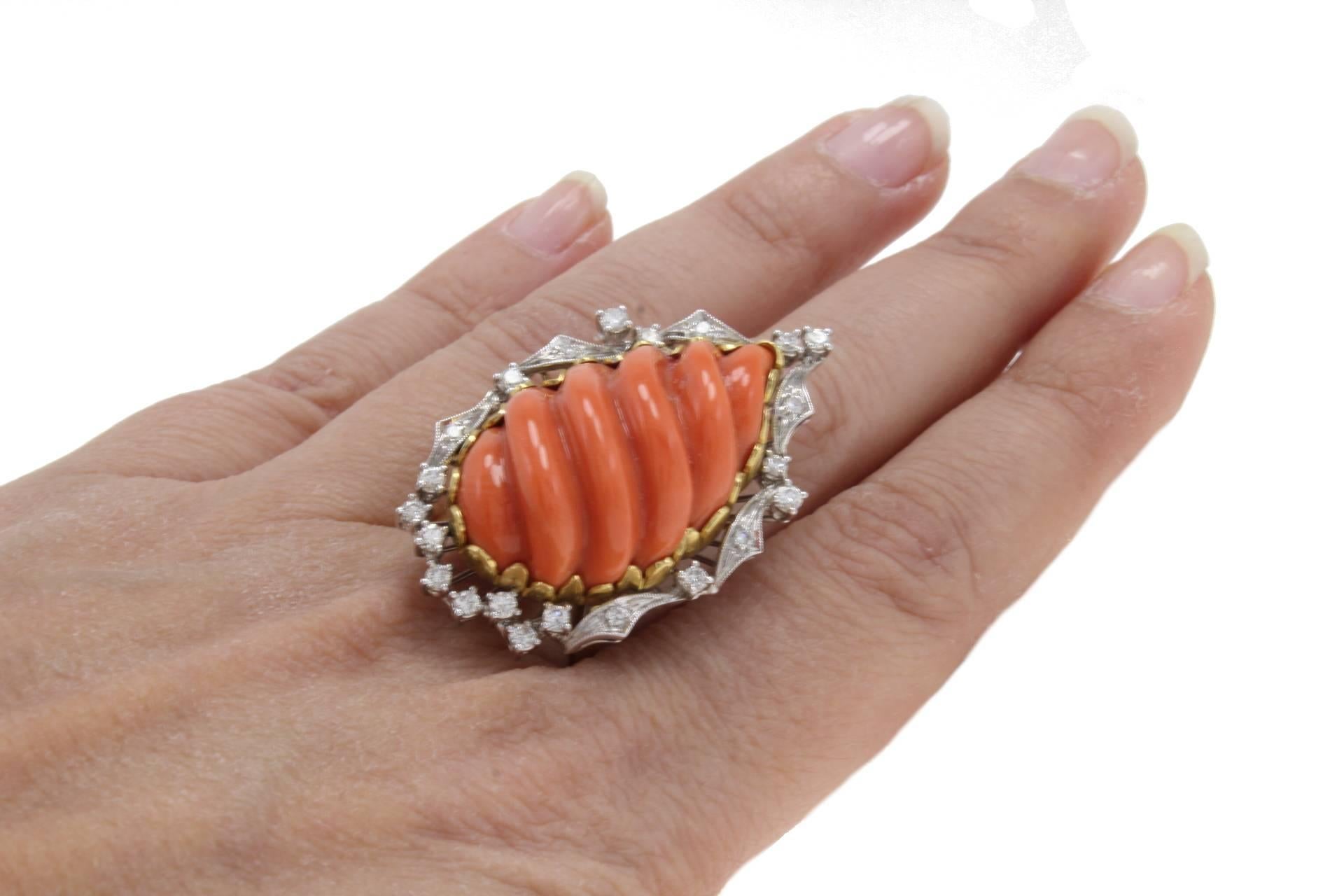  Coral Diamond 18 kt Gold Cluster Ring In Good Condition In Marcianise, Marcianise (CE)