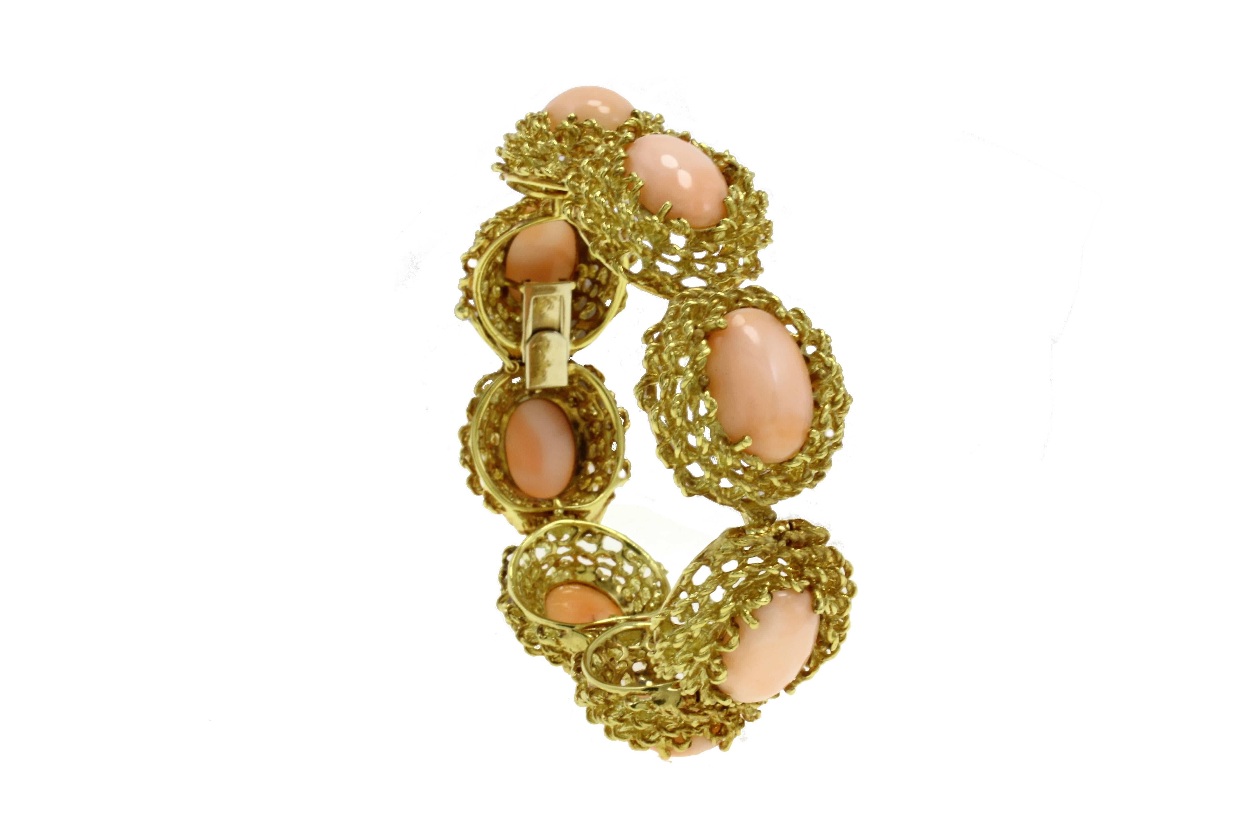 Luise Gold Coral Clamper Bracelet In Good Condition In Marcianise, Marcianise (CE)