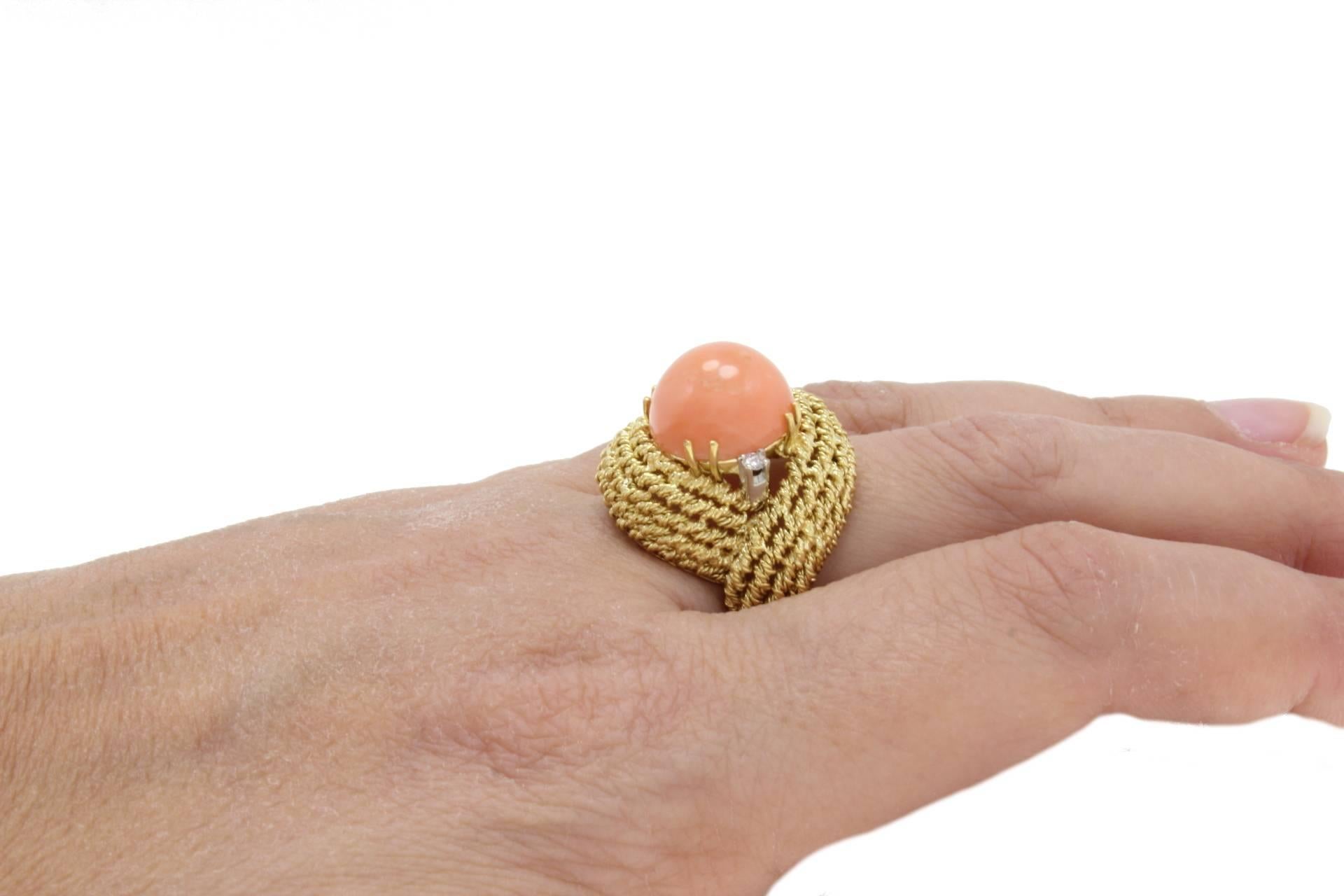 Luise Coral Diamond Gold Ring In Good Condition In Marcianise, Marcianise (CE)