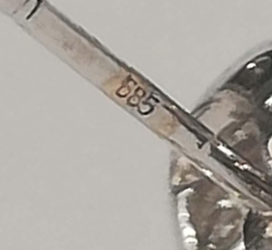 Donna Orecchini da 13 mm con perle, rubini, diamanti, oro bianco 14 carati. in vendita