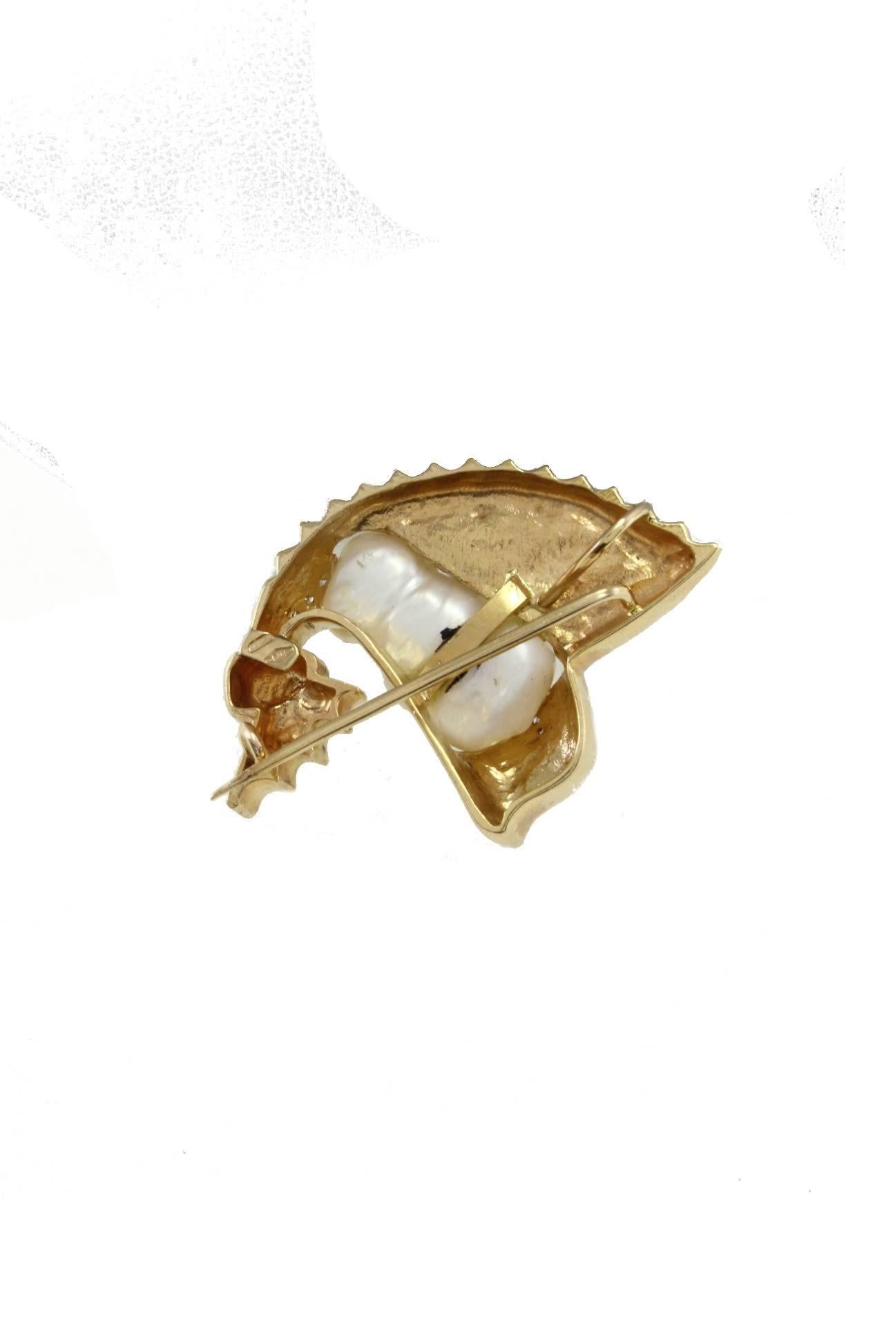 Pendentif broche or perle baroque rubis diamant Bon état - En vente à Marcianise, Marcianise (CE)