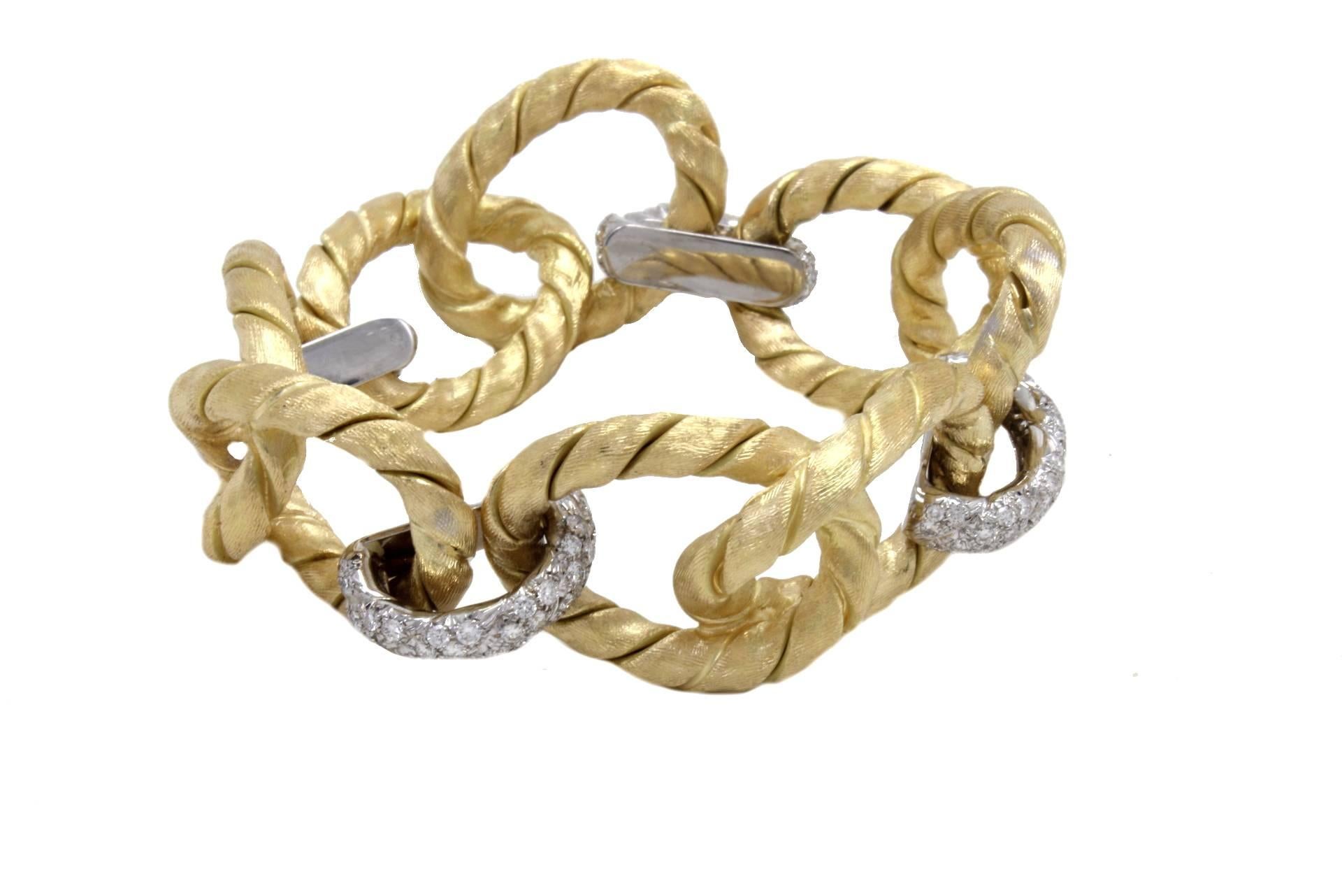 Retro Diamond and 18 kt Yellow Gold Link Bracelet For Sale
