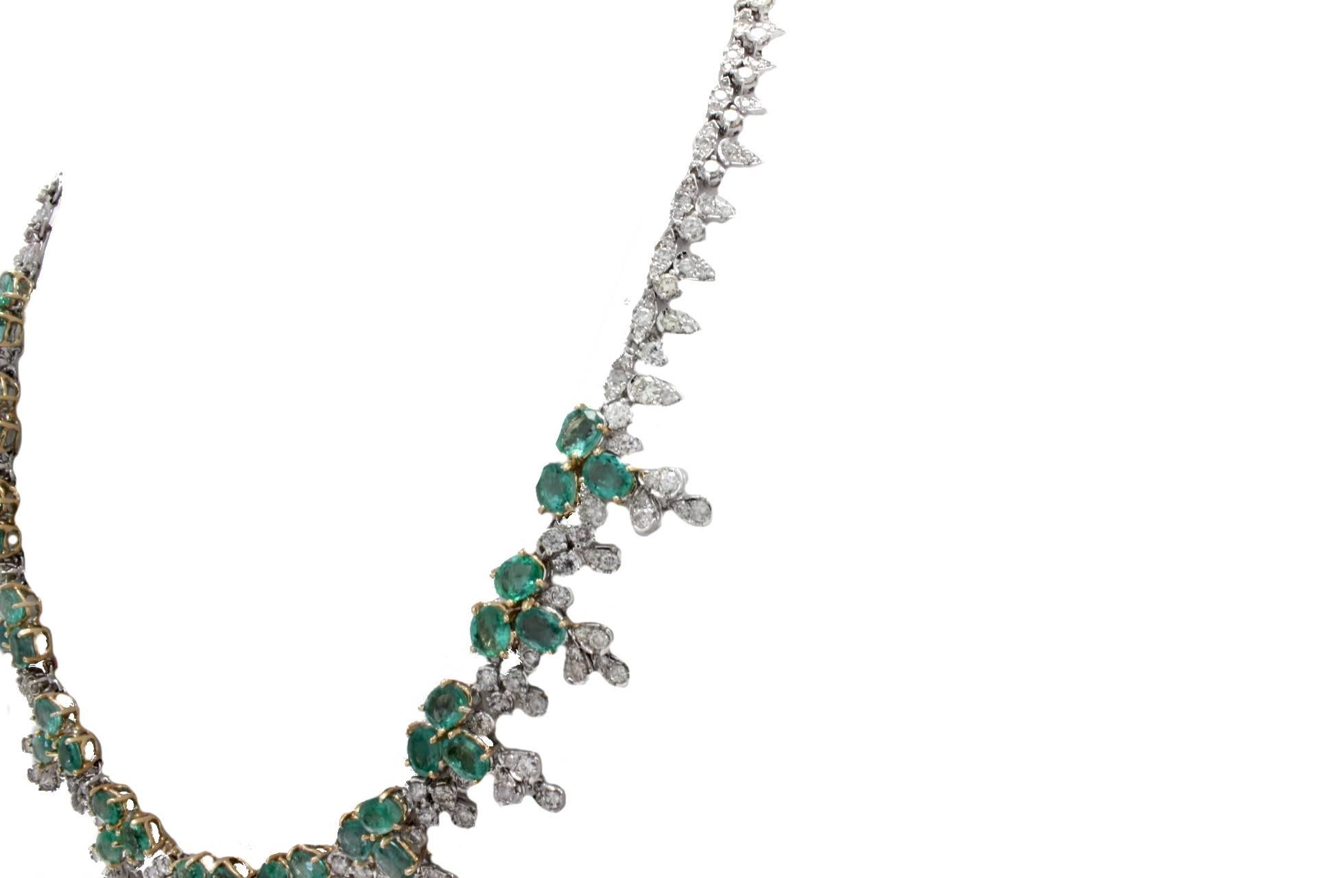 Luise Emerald Diamond Gold Necklace In Good Condition In Marcianise, Marcianise (CE)