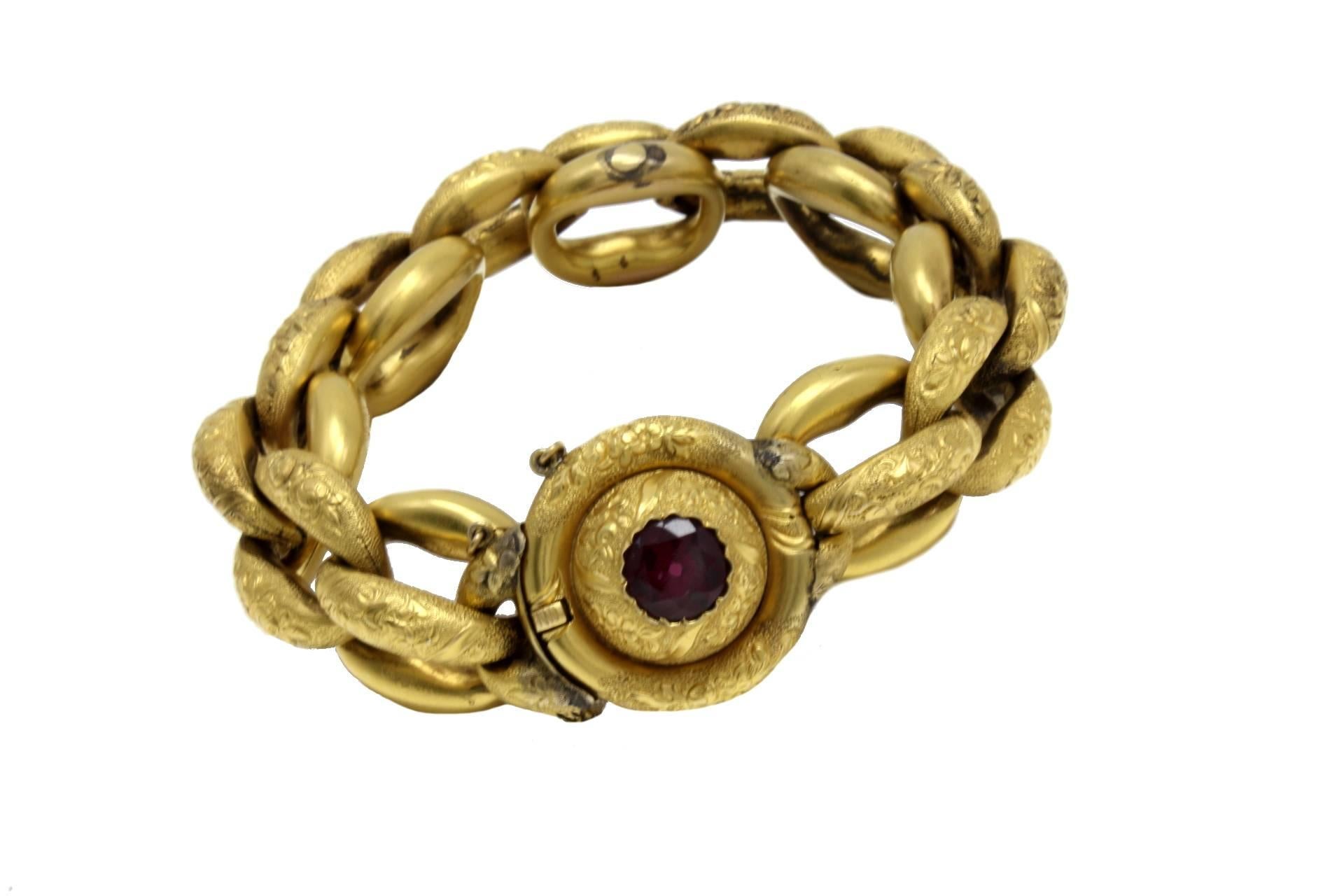 Retro 18 kt Gold Garnet Chain Bracelet