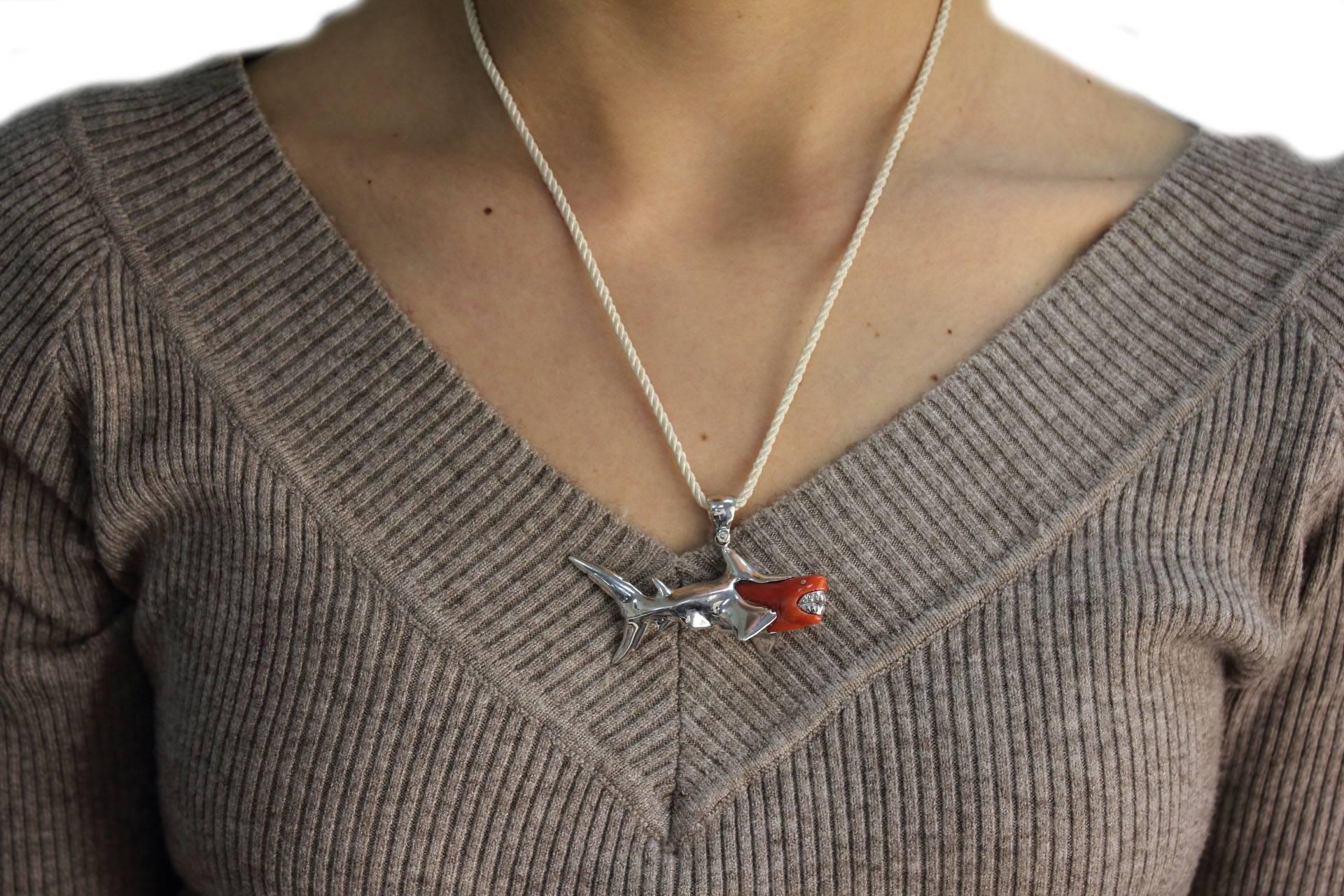 Retro Red Coral, 18K White Gold Shark Shape Pendant Necklace For Sale