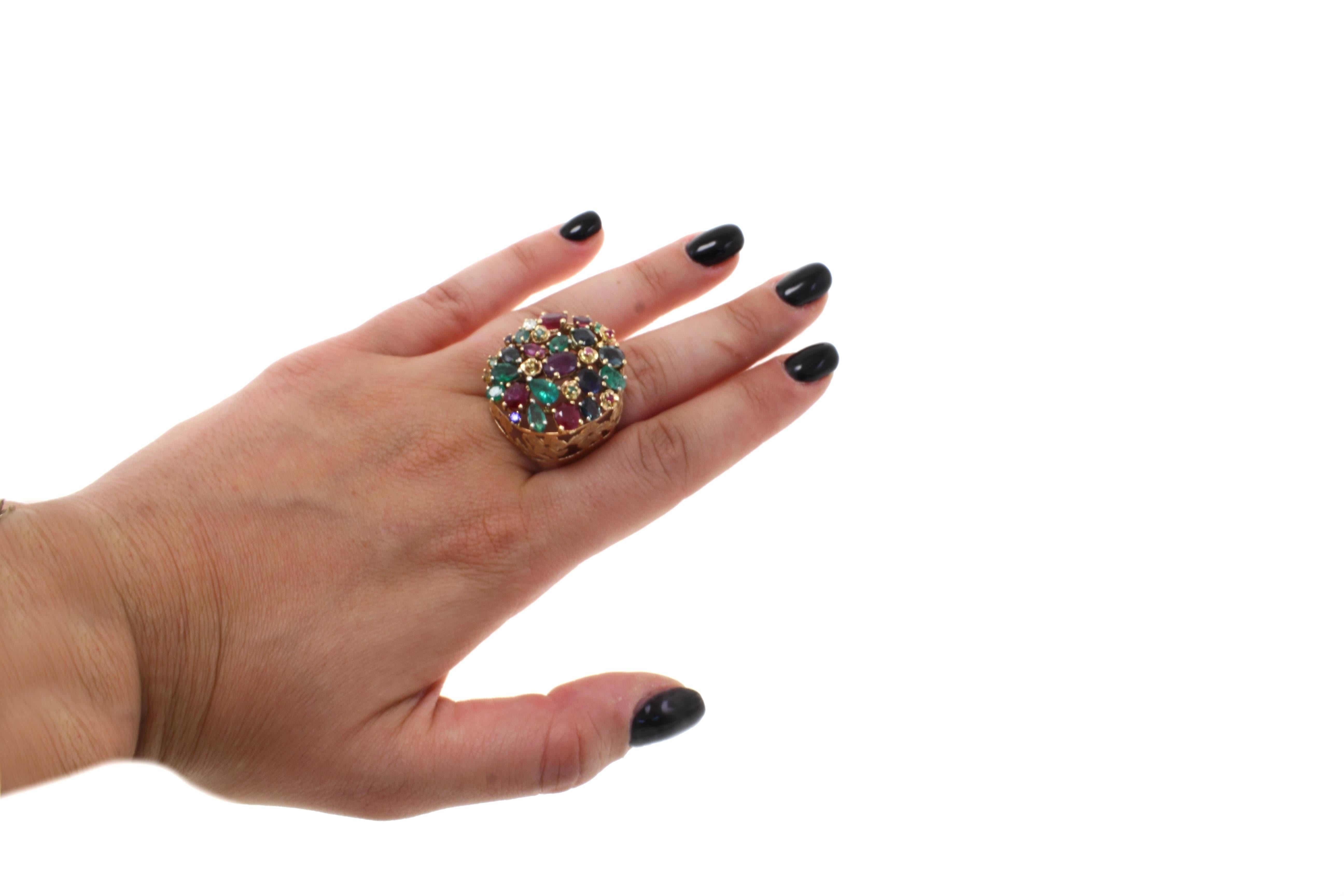 diamond emerald cluster ring