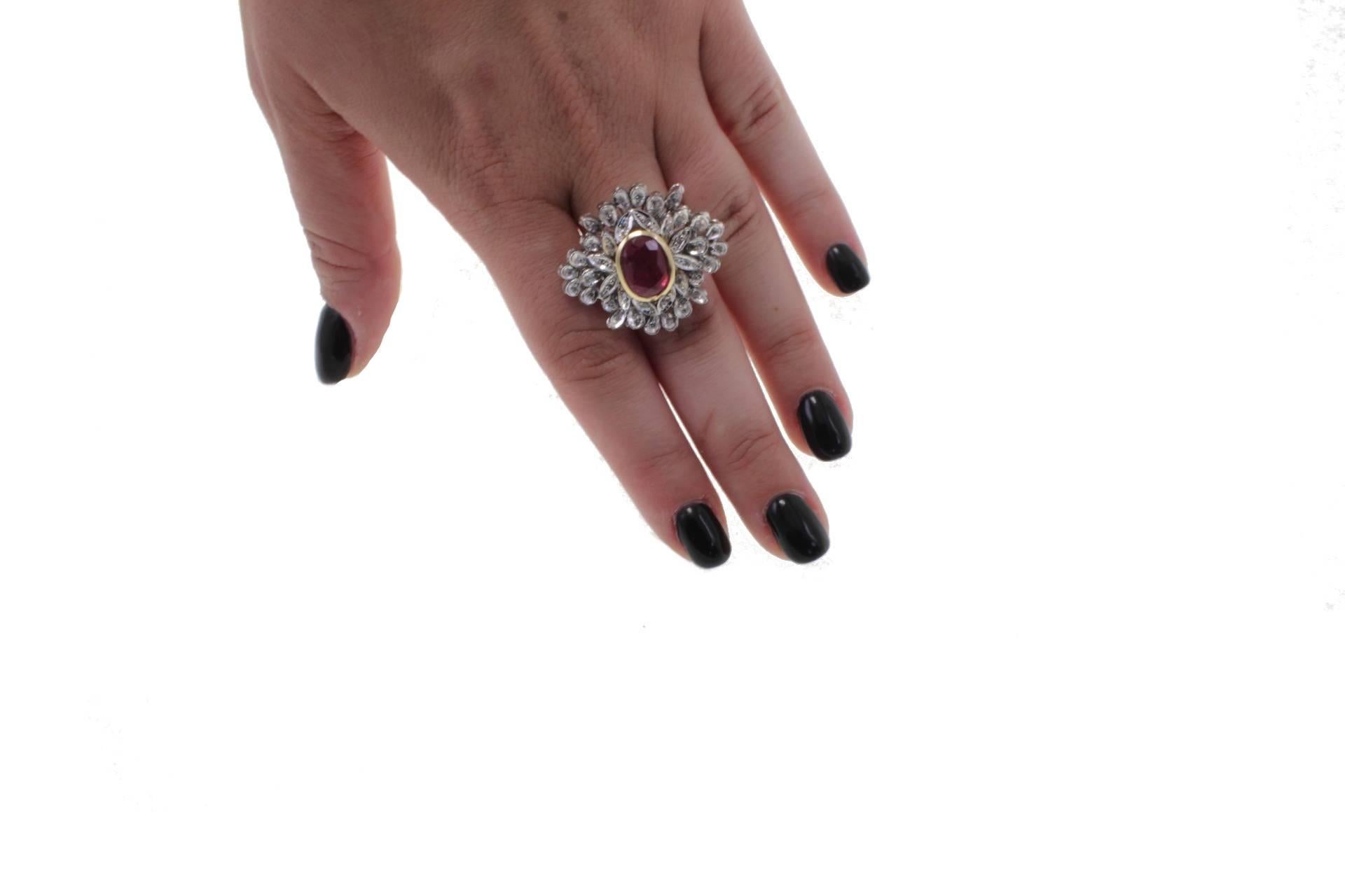 0.43 ct Diamonds, 6.12 ct Ruby White and Rose Gold Fashion Ring In Good Condition In Marcianise, Marcianise (CE)