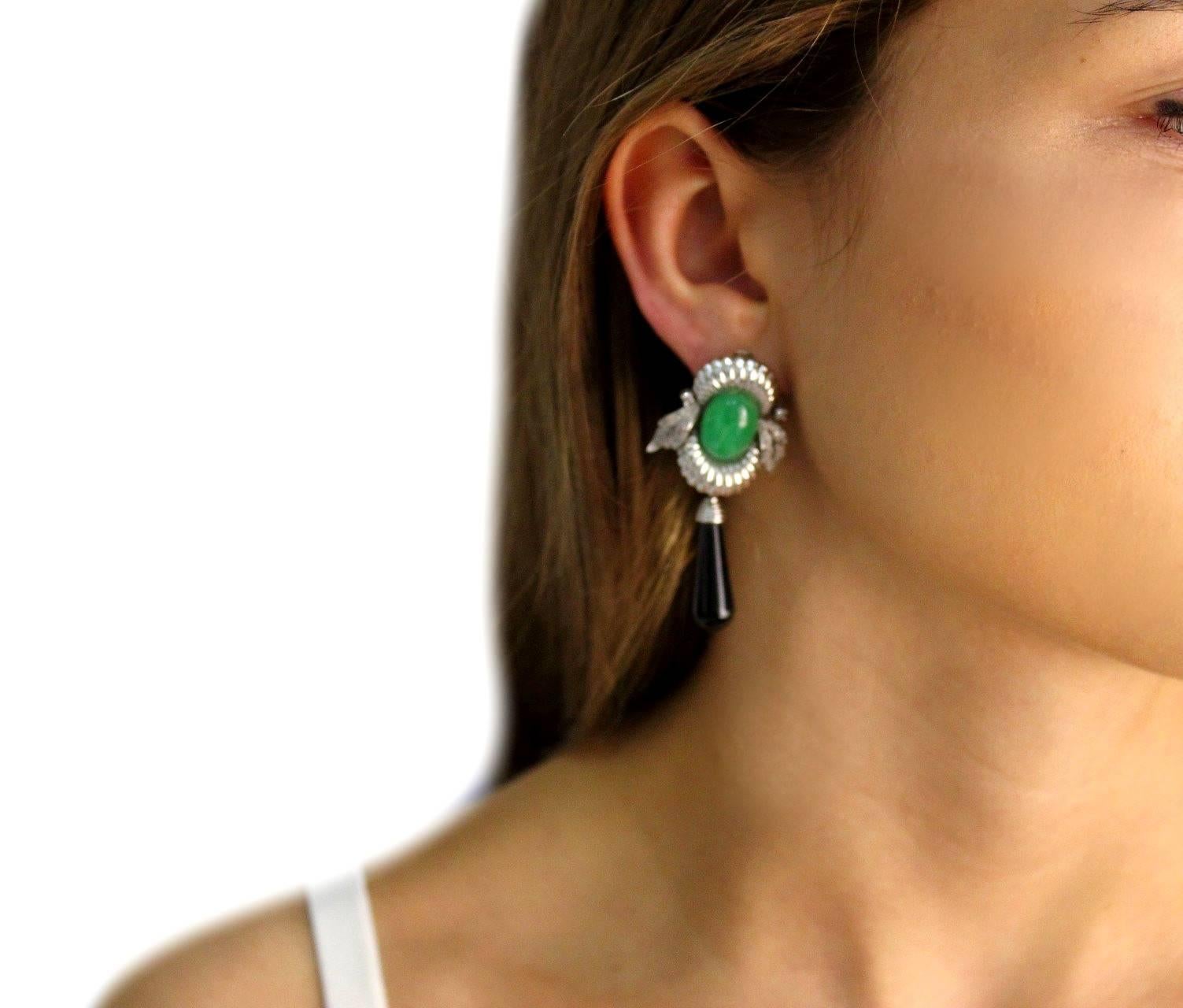 Gold Diamond Onyx Stone Dangle Earrings In Good Condition For Sale In Marcianise, Marcianise (CE)