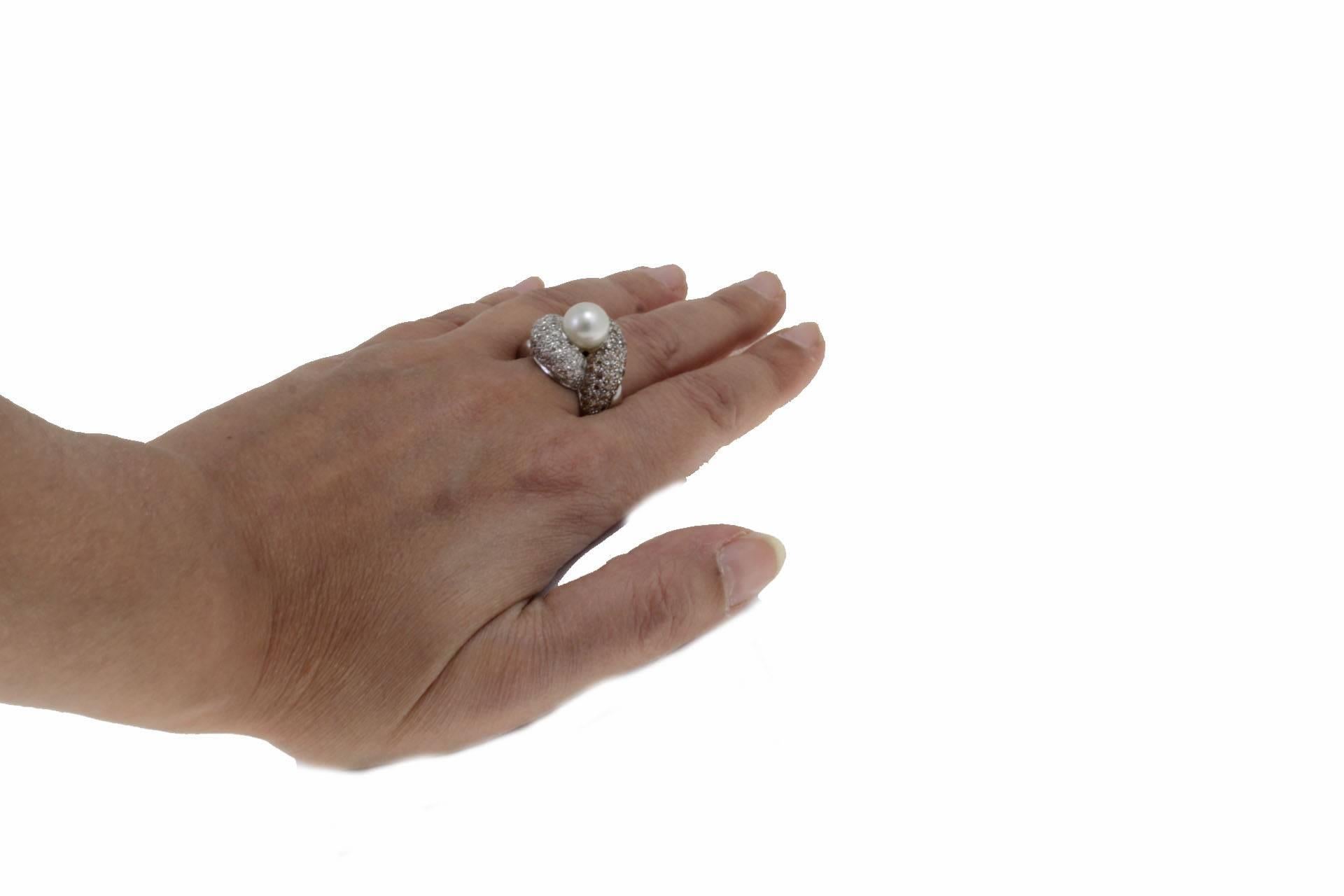 Taglio brillante Anello con perla marrone e diamante bianco in vendita