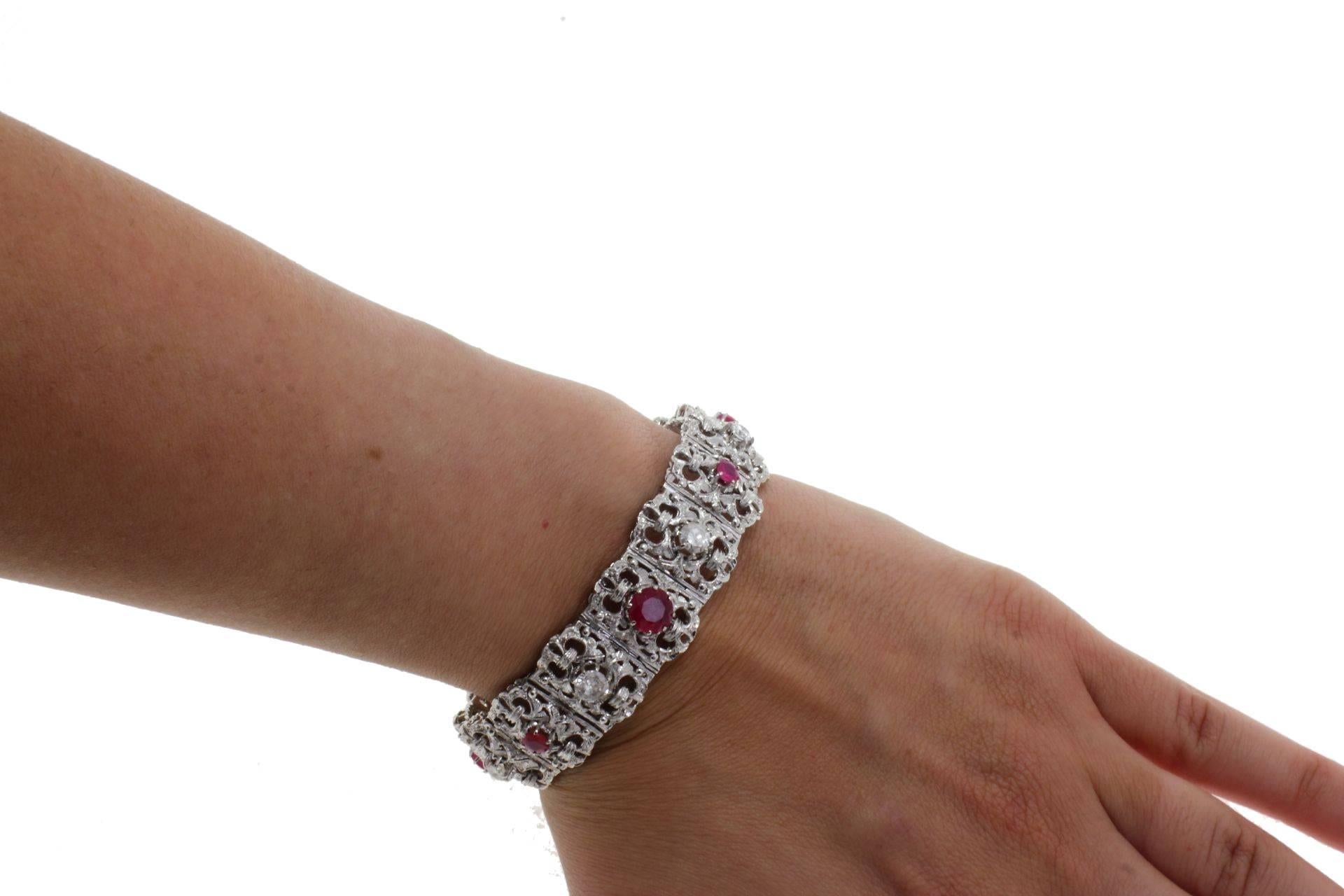 Brilliant Cut 18 kt  Gold Diamond Ruby Bracelet