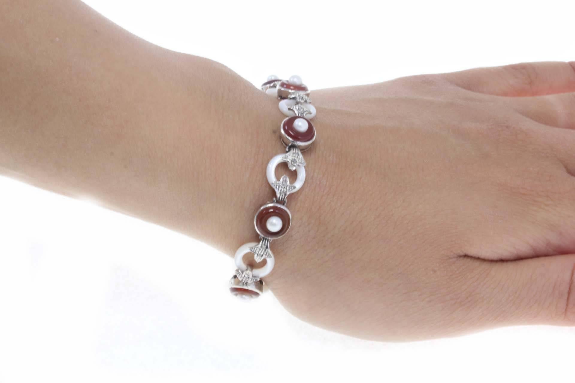 Retro  Gold Silver Diamond Pearl Carnelian Mother-of-Pearl Link Bracelet
