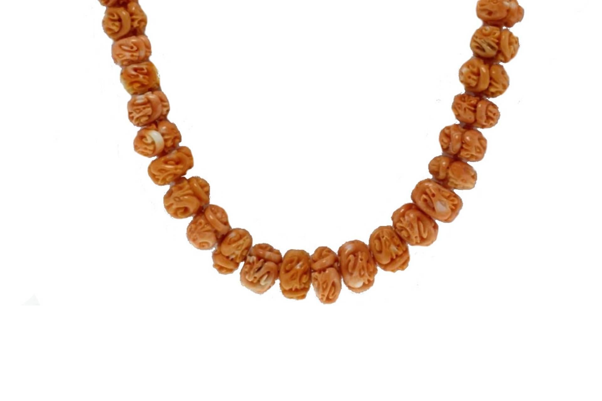 SHIPPING POLICY:
No additional costs will be added to this order.
Shipping costs will be totally covered by the seller (customs duties included).

Amazing carved coral necklace in 18kt yellow gold.
tot weight 88.4gr
r.f.  uirf
Lenght 52