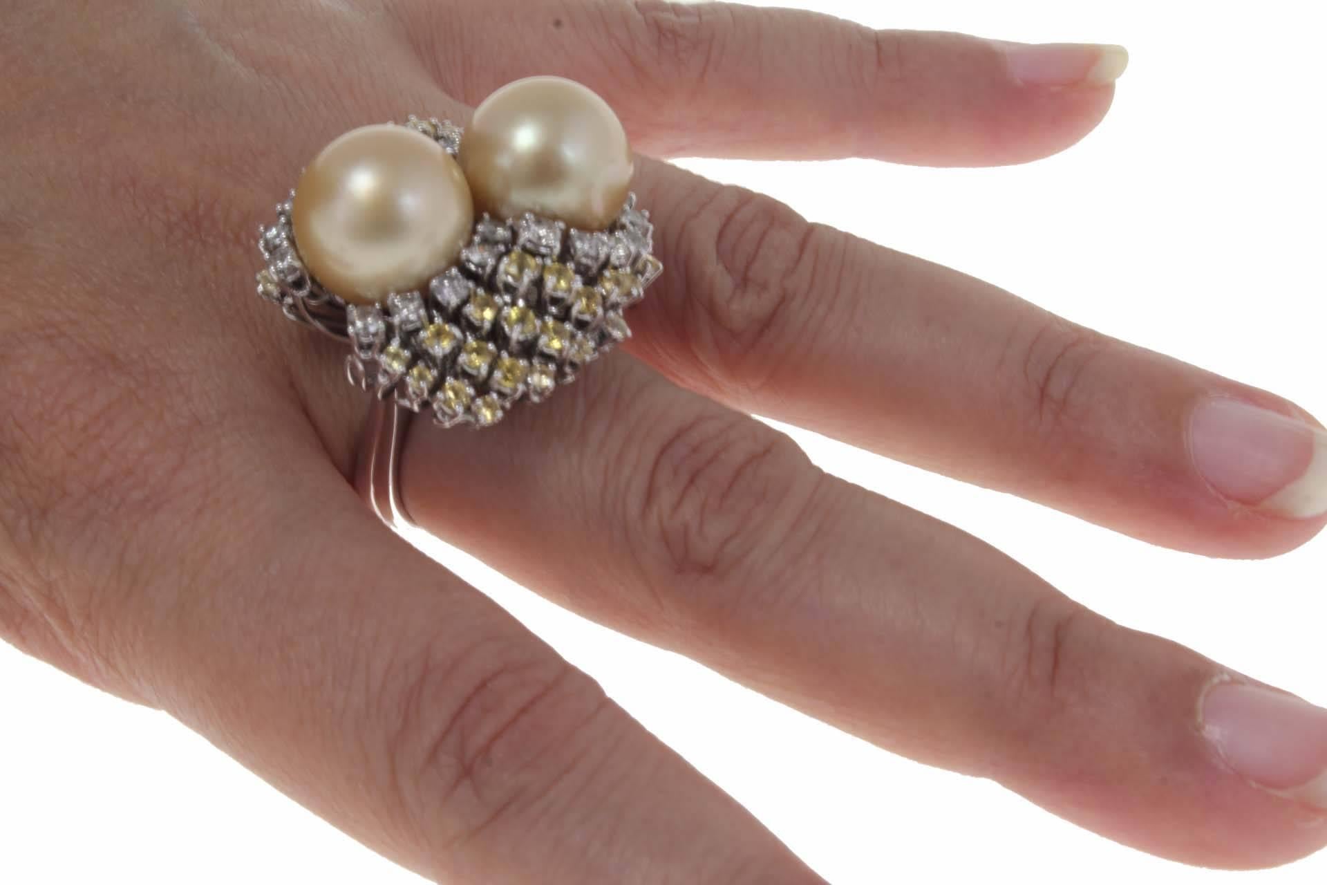 Women's or Men's Diamond Yellow Sapphire Australian 18 kt Gold Pearl Ring