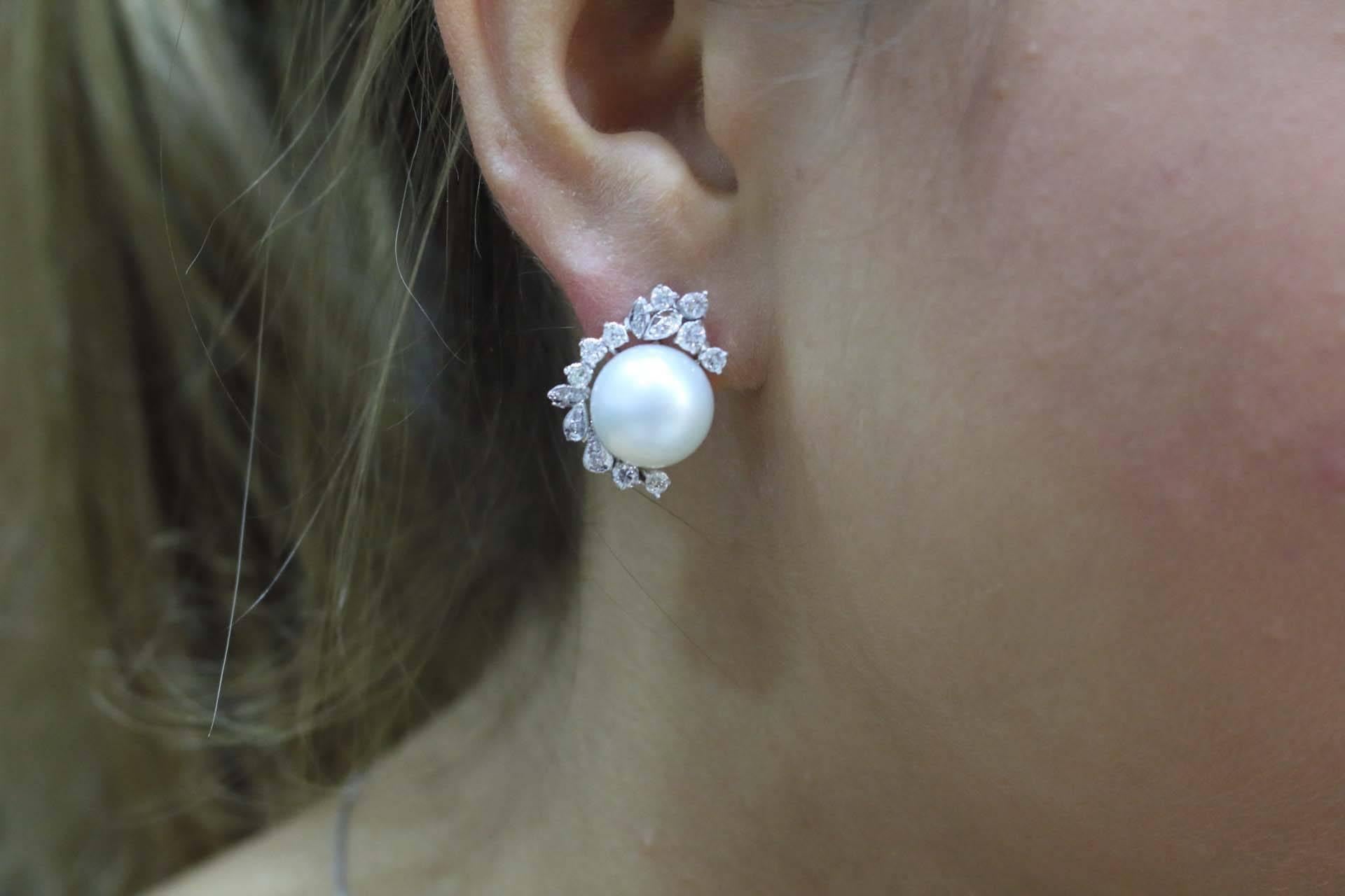Luise Australian Pearl and Diamond Earrings In Good Condition In Marcianise, Marcianise (CE)