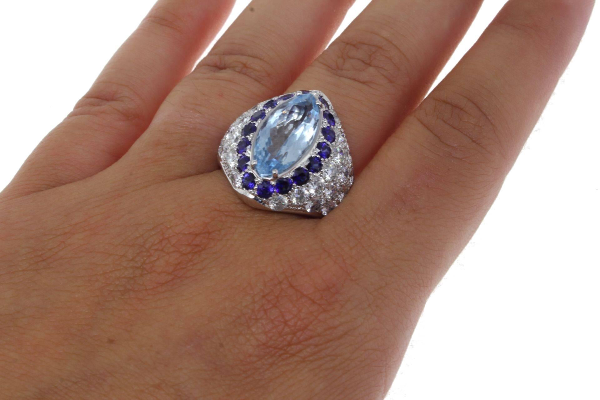  Gold Diamond Sapphire Aquamarine Cocktail Ring In Good Condition In Marcianise, Marcianise (CE)