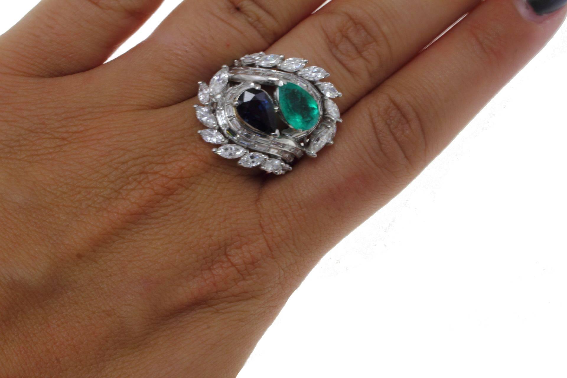 Emerald, Sapphire, Diamonds, Platinum Ring. In Good Condition For Sale In Marcianise, Marcianise (CE)