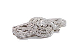 Broche de diamantes y oro blanco de 18 quilates.