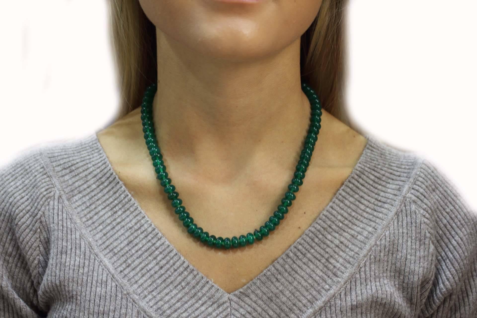 Women's or Men's 42.80 g  Natural Green Agate and Silver Hook Clasp Beaded Necklace