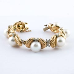 Diamonds and Australian Pearls Beaded gold Bracelet