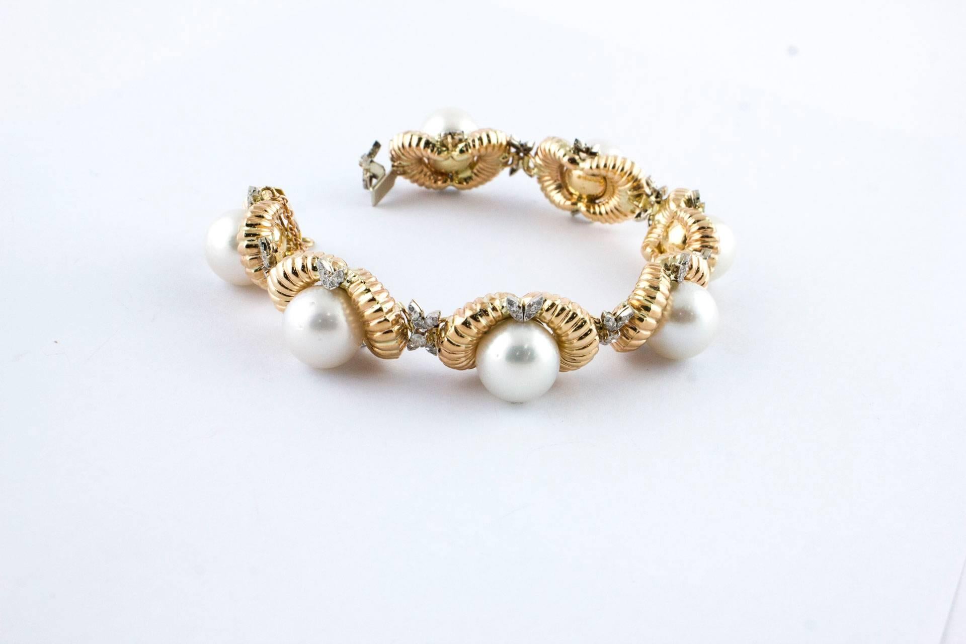 Diamanten und australische Perlen Perlen Goldarmband  im Angebot 3