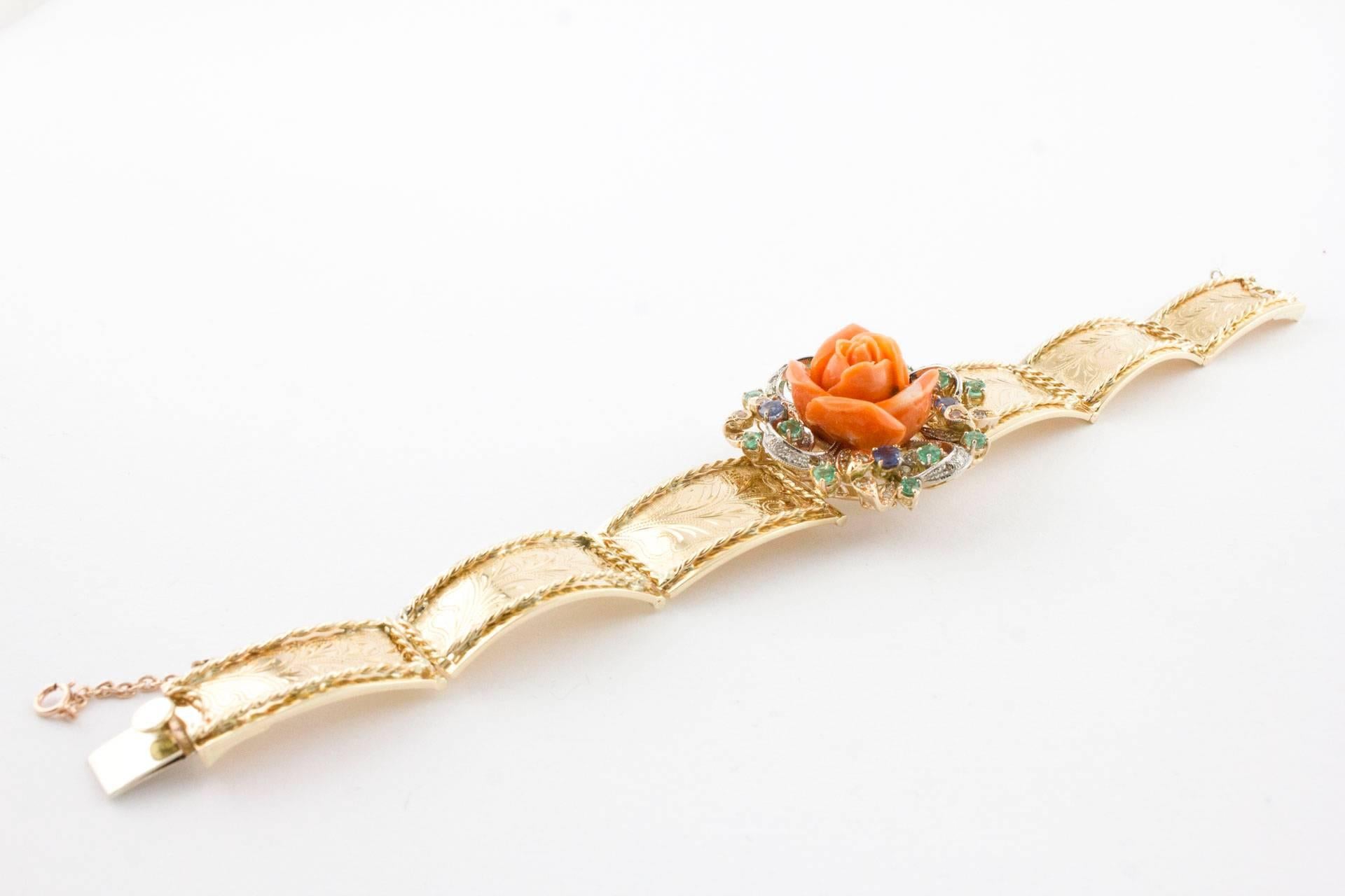 Diamanten Smaragde Saphire und Orange Koralle Blume, Rose Gold Retrò-Armband  im Zustand „Gut“ im Angebot in Marcianise, Marcianise (CE)