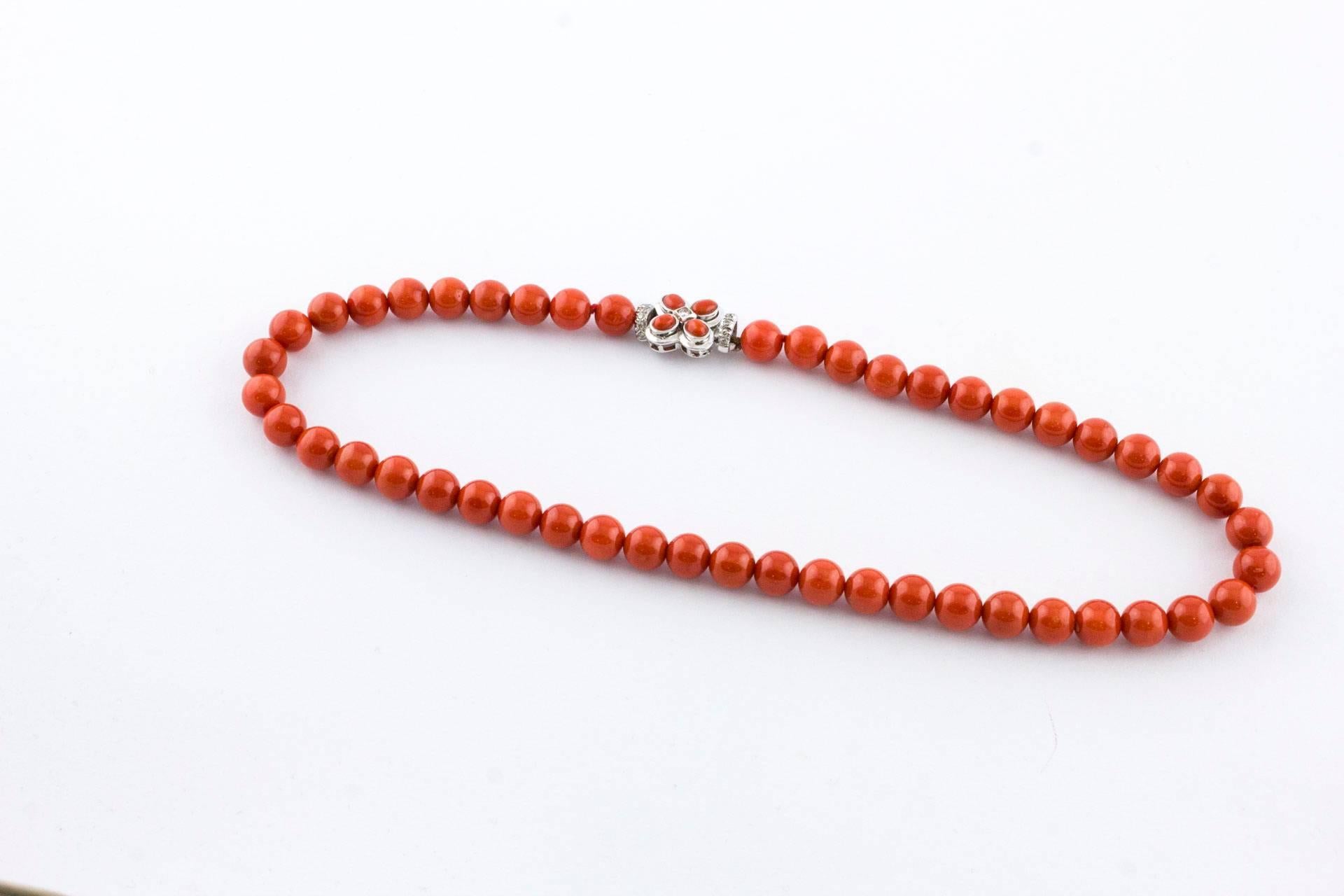 White Gold Italian Natural Coral Top Quality Beaded Necklace 1