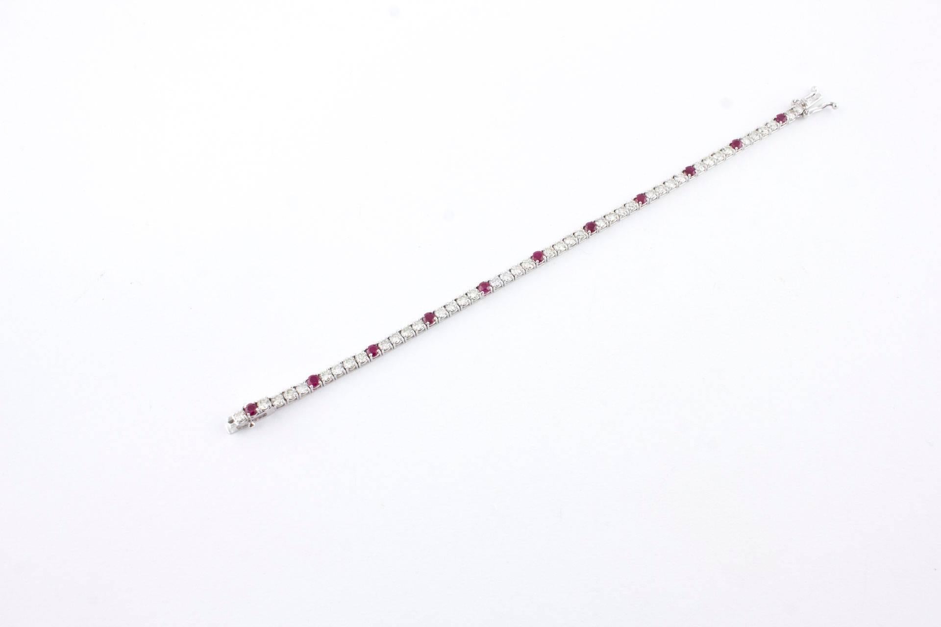 Diamond Ruby White Gold Tennis Bracelet In Good Condition For Sale In Marcianise, Marcianise (CE)