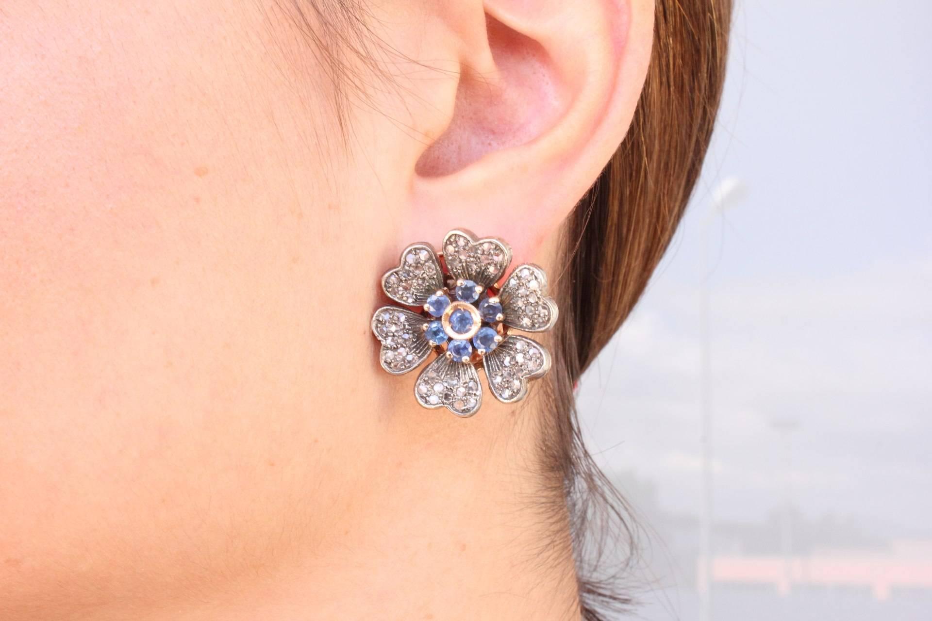 Sapphire Diamond Gold Floral Earrings In Good Condition In Marcianise, Marcianise (CE)