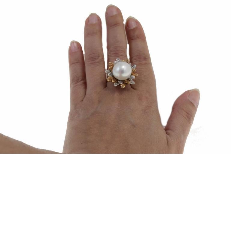 Diamond Pearl Yellow Gold and White Gold Ring In Good Condition For Sale In Marcianise, Marcianise (CE)