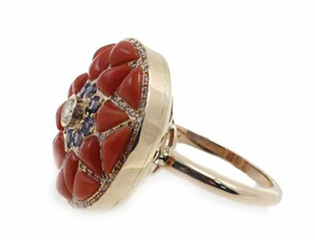 Mixed Cut Corals Diamond and Blue Sapphire Gold Ring For Sale