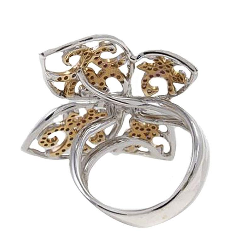 Retro Diamond Butterfly 18 Karat Gold Ring For Sale