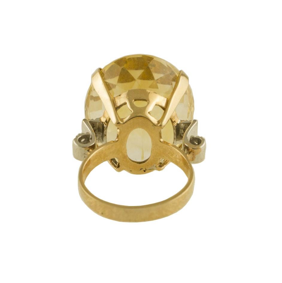 40.93 Carat Yellow Topaz White Diamonds Rose and White Gold Ring In Excellent Condition In Marcianise, Marcianise (CE)