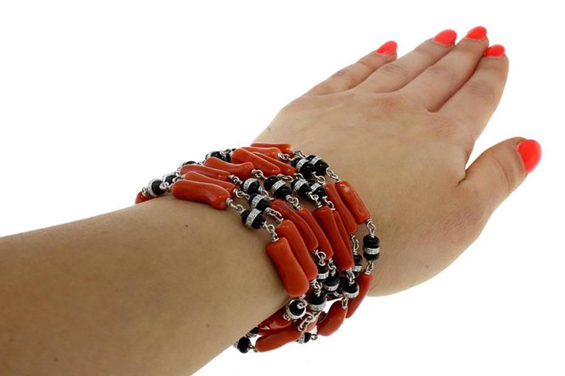 Red Corals, Onyx, White Gold Multi-Strand Necklace or Bracelet In Excellent Condition In Marcianise, Marcianise (CE)